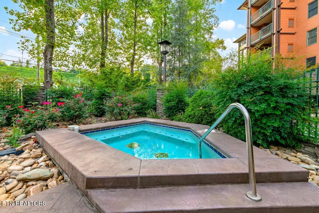 215 Woliss Lane Gatlinburg TN 37738