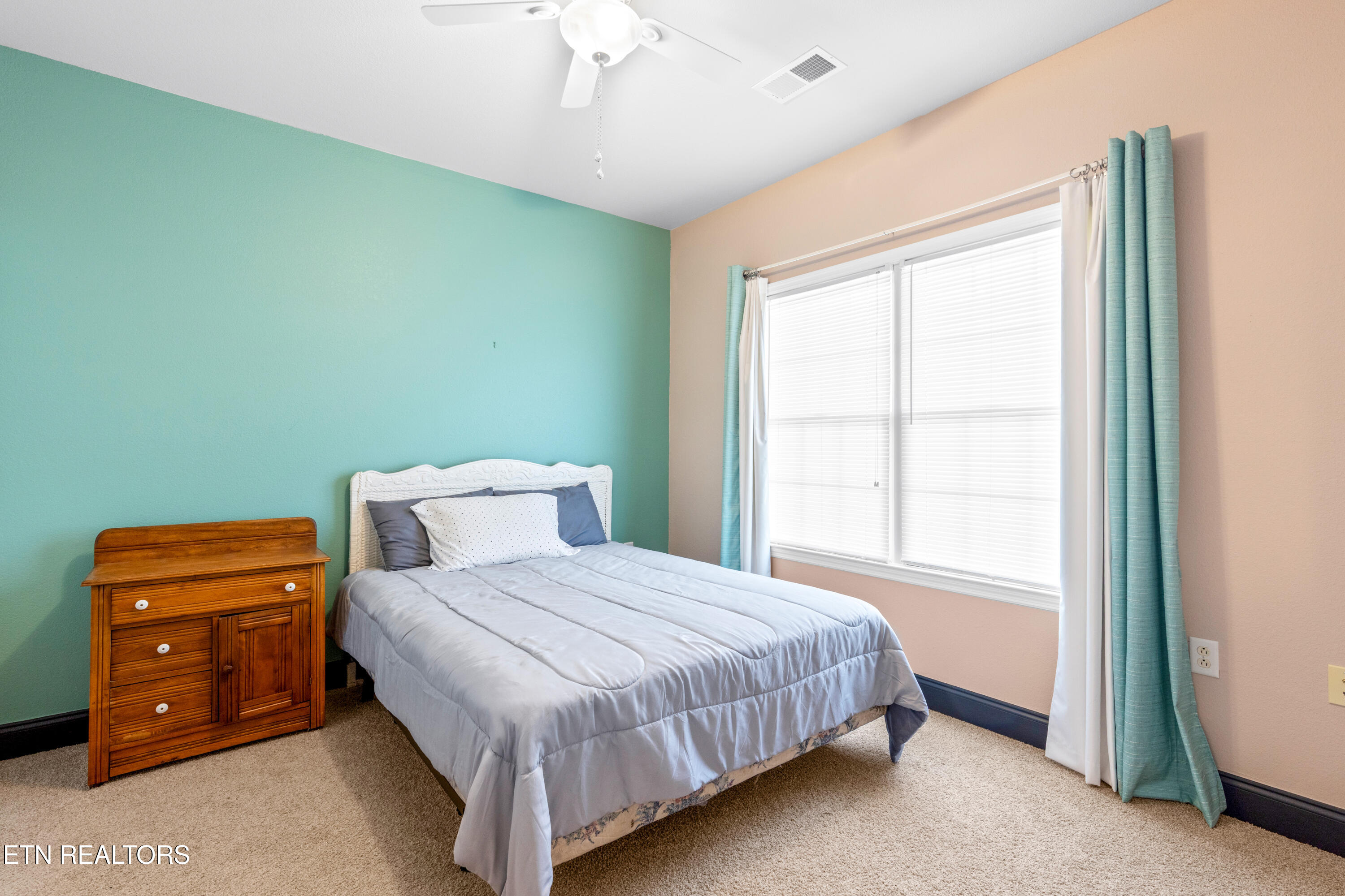 1235 New Lake Road Spring City TN 37381
