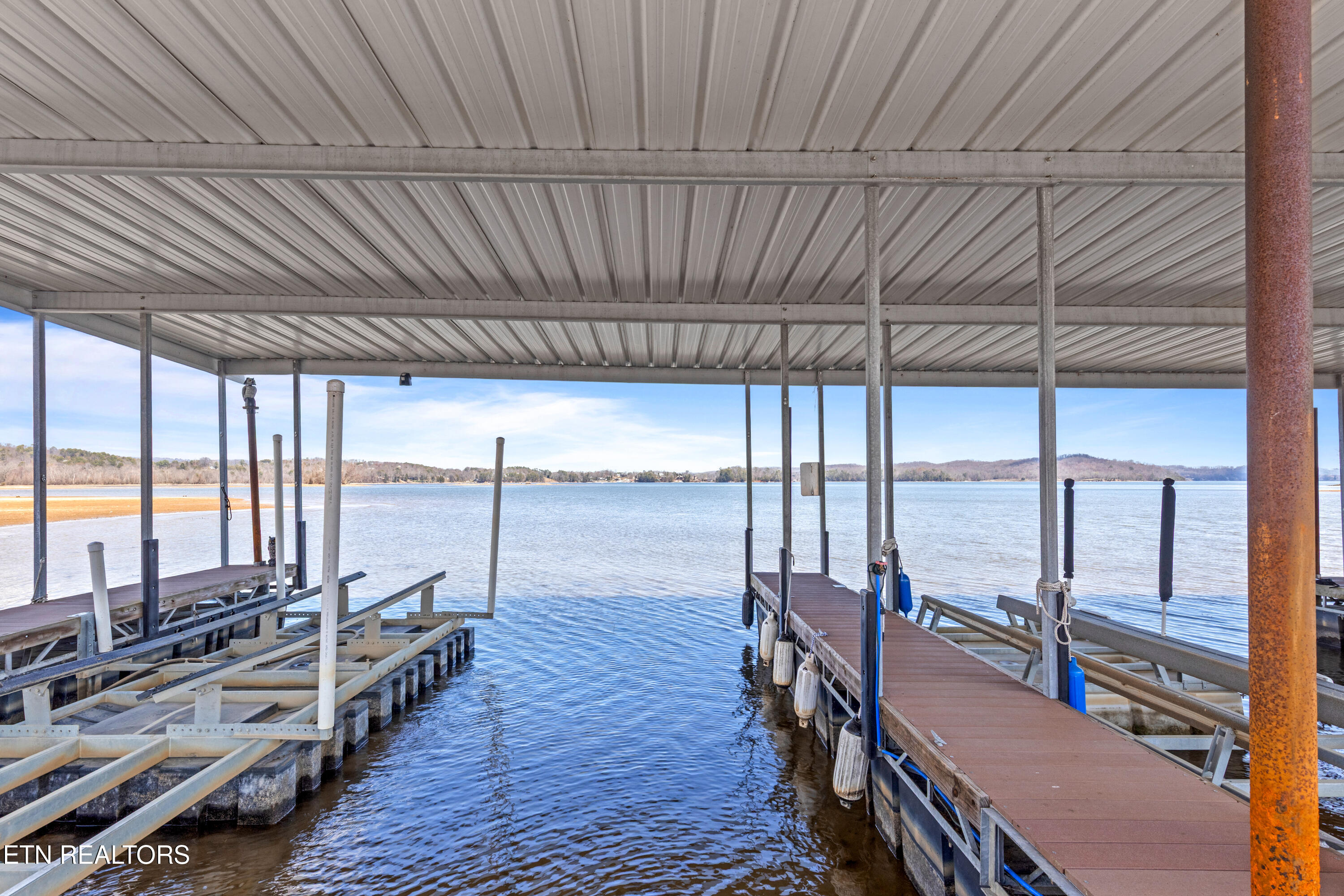 1235 New Lake Road Spring City TN 37381