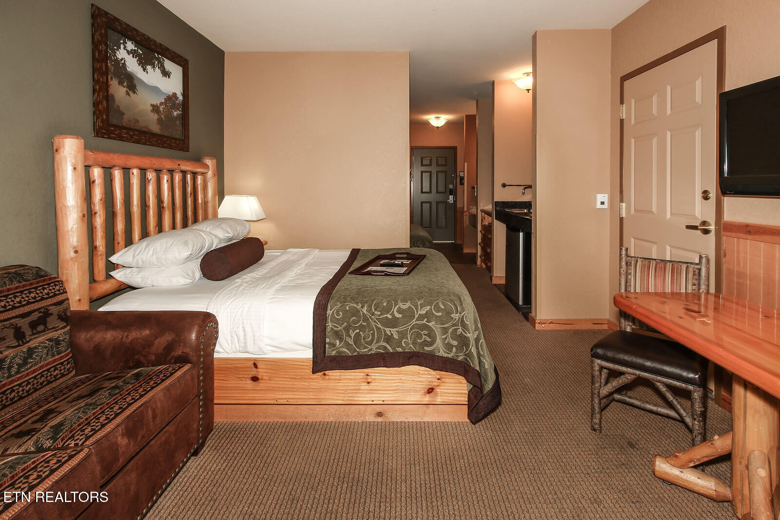 1424 Old Knoxville Highway Sevierville TN 37876