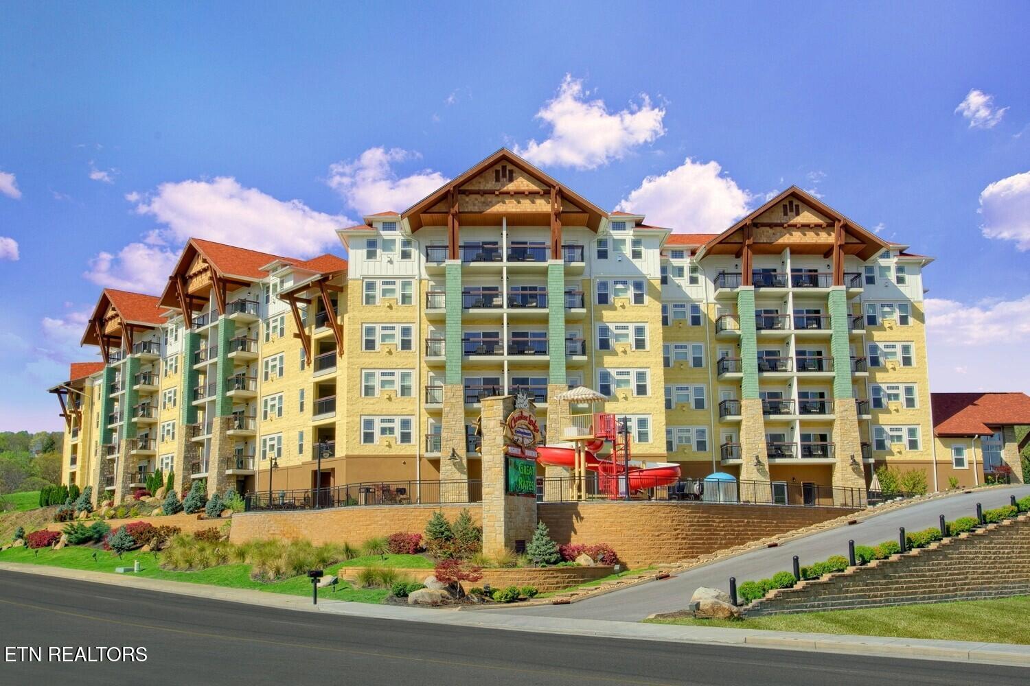 3415 Teaster Lane Pigeon Forge TN 37863