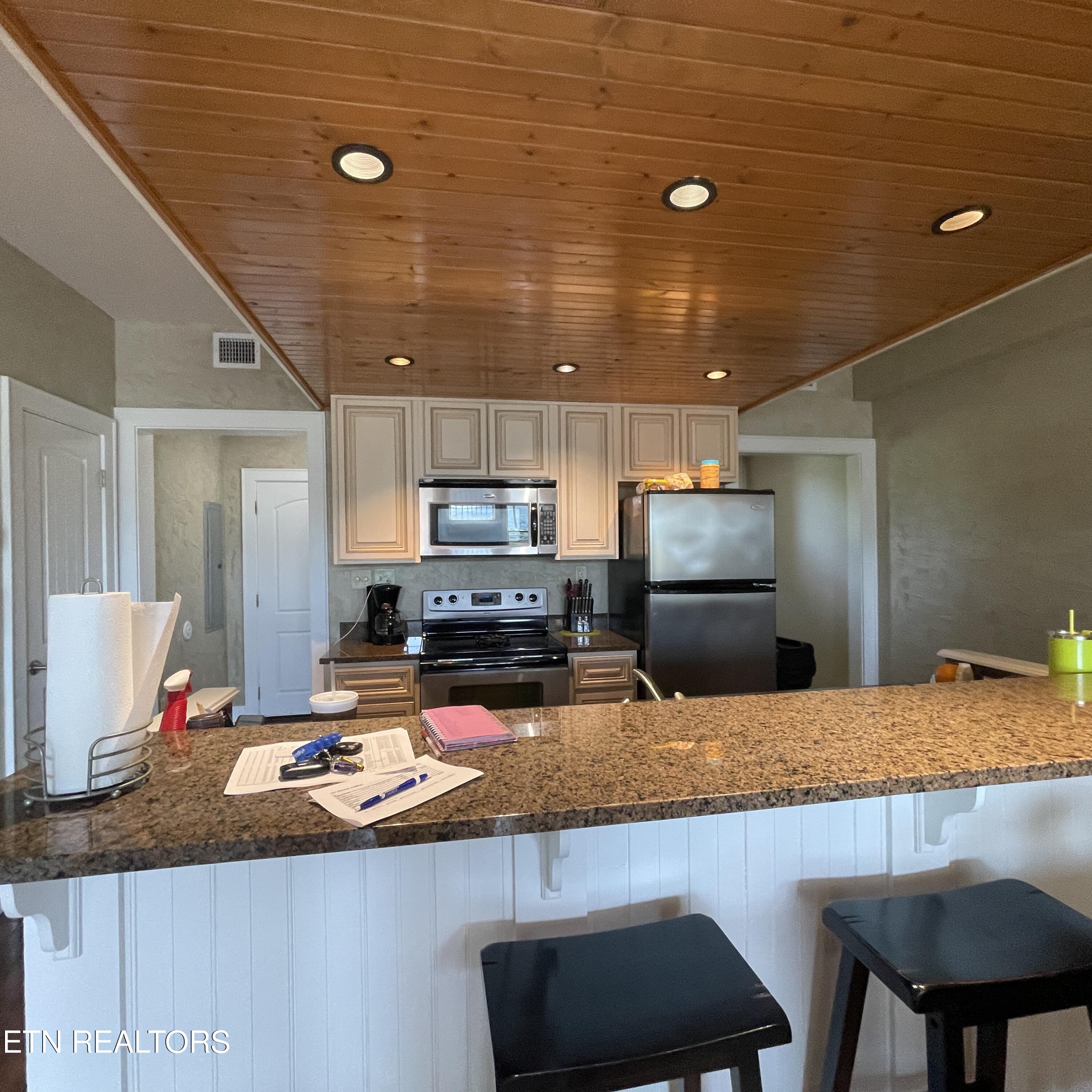 3415 Teaster Lane Pigeon Forge TN 37863