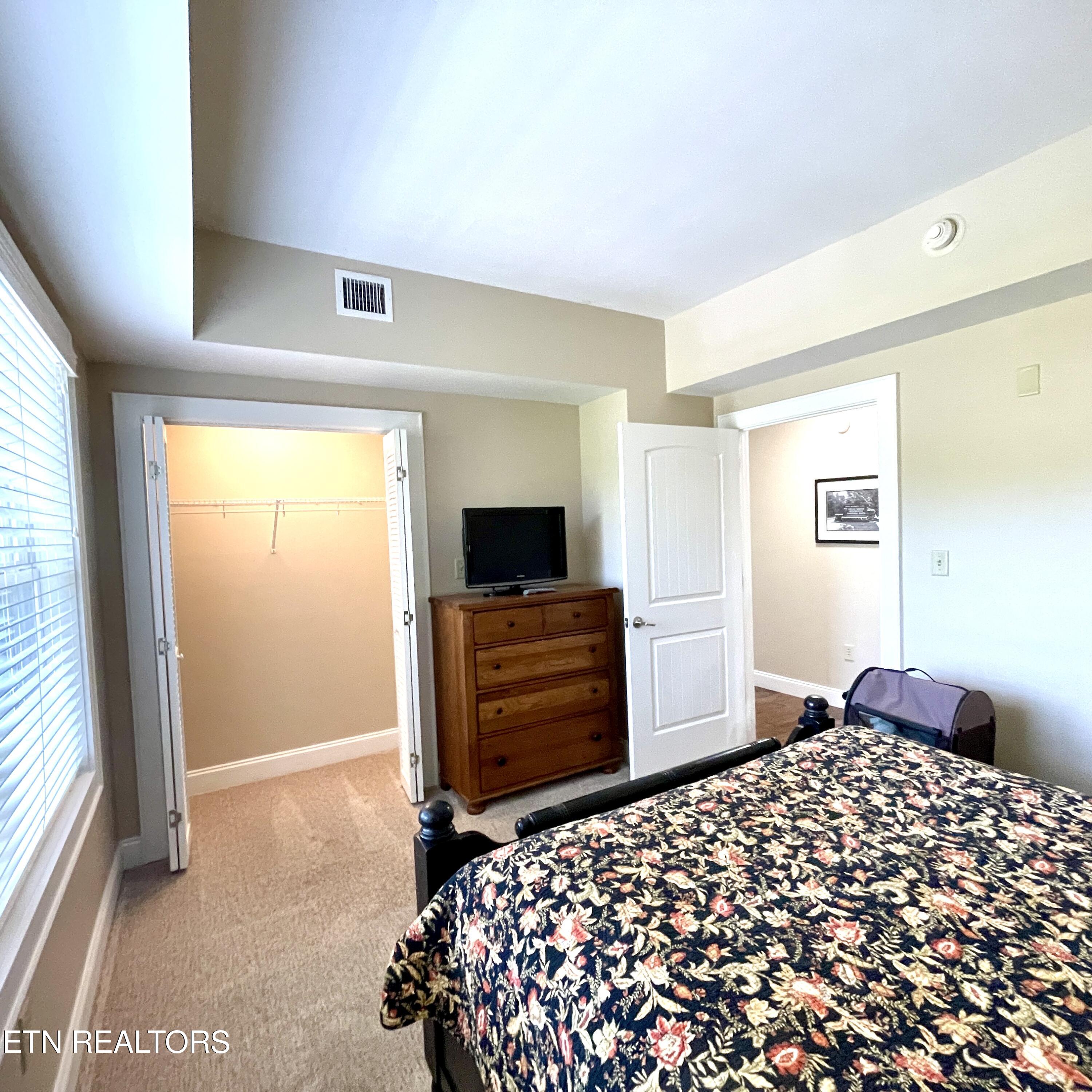 3415 Teaster Lane Pigeon Forge TN 37863