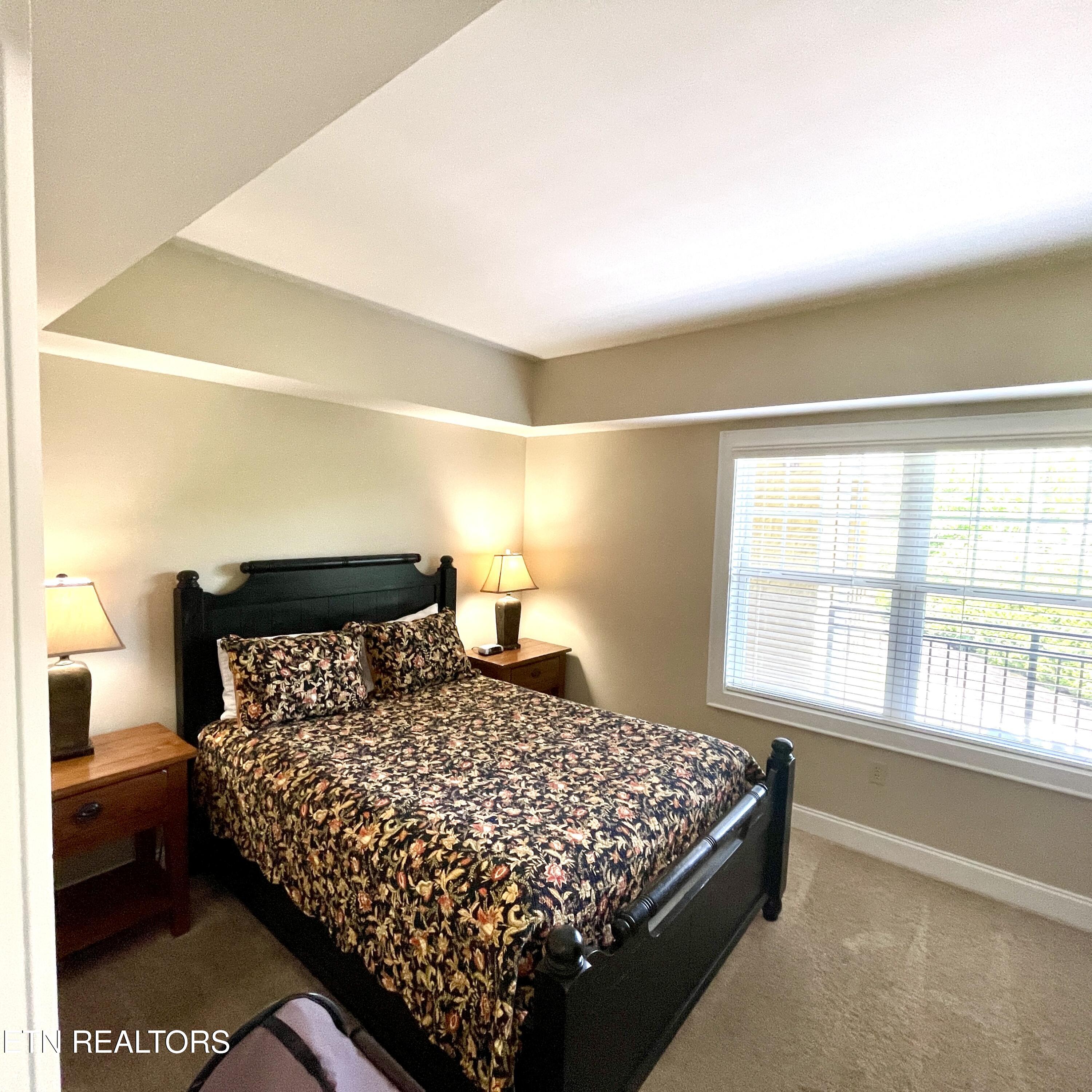 3415 Teaster Lane Pigeon Forge TN 37863