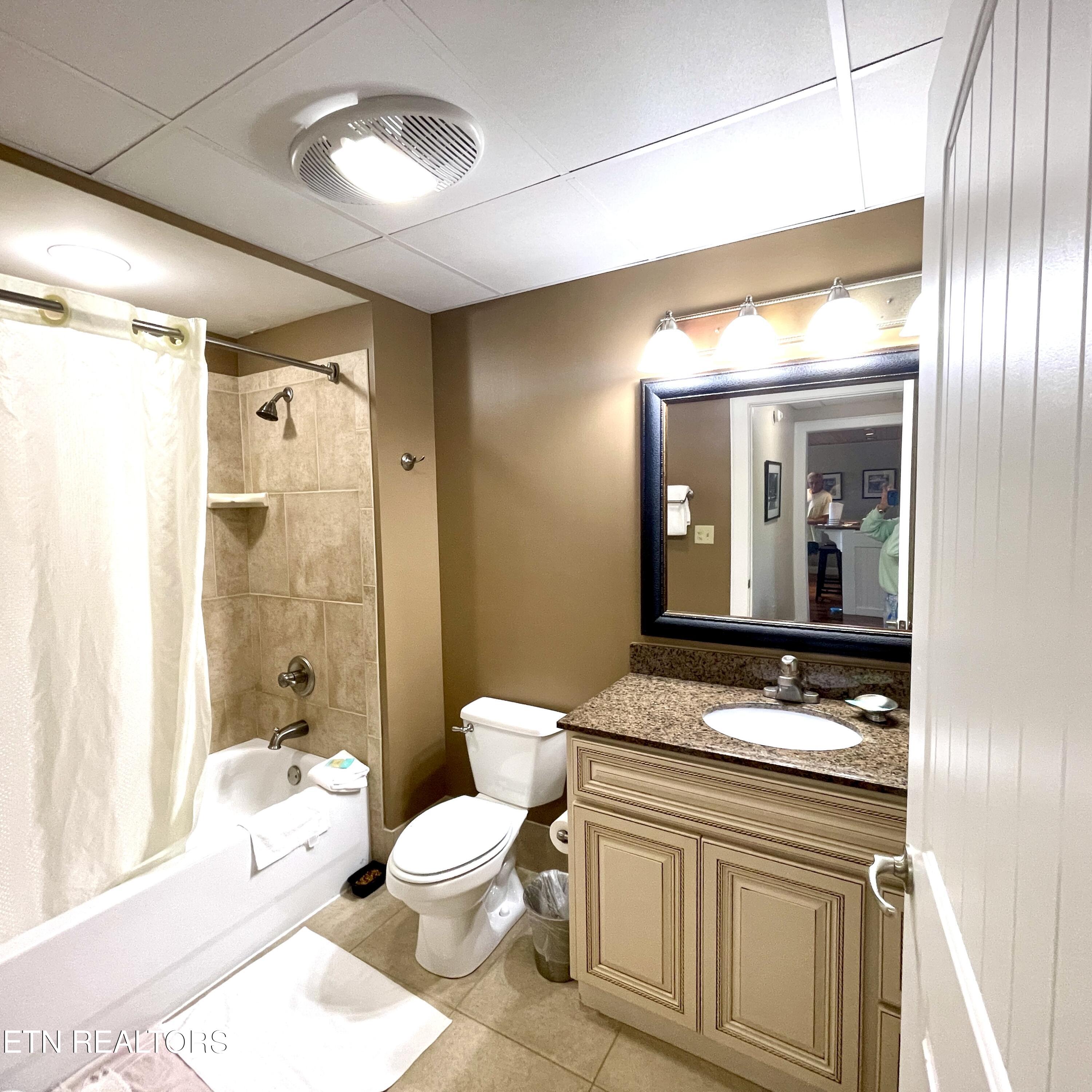 3415 Teaster Lane Pigeon Forge TN 37863