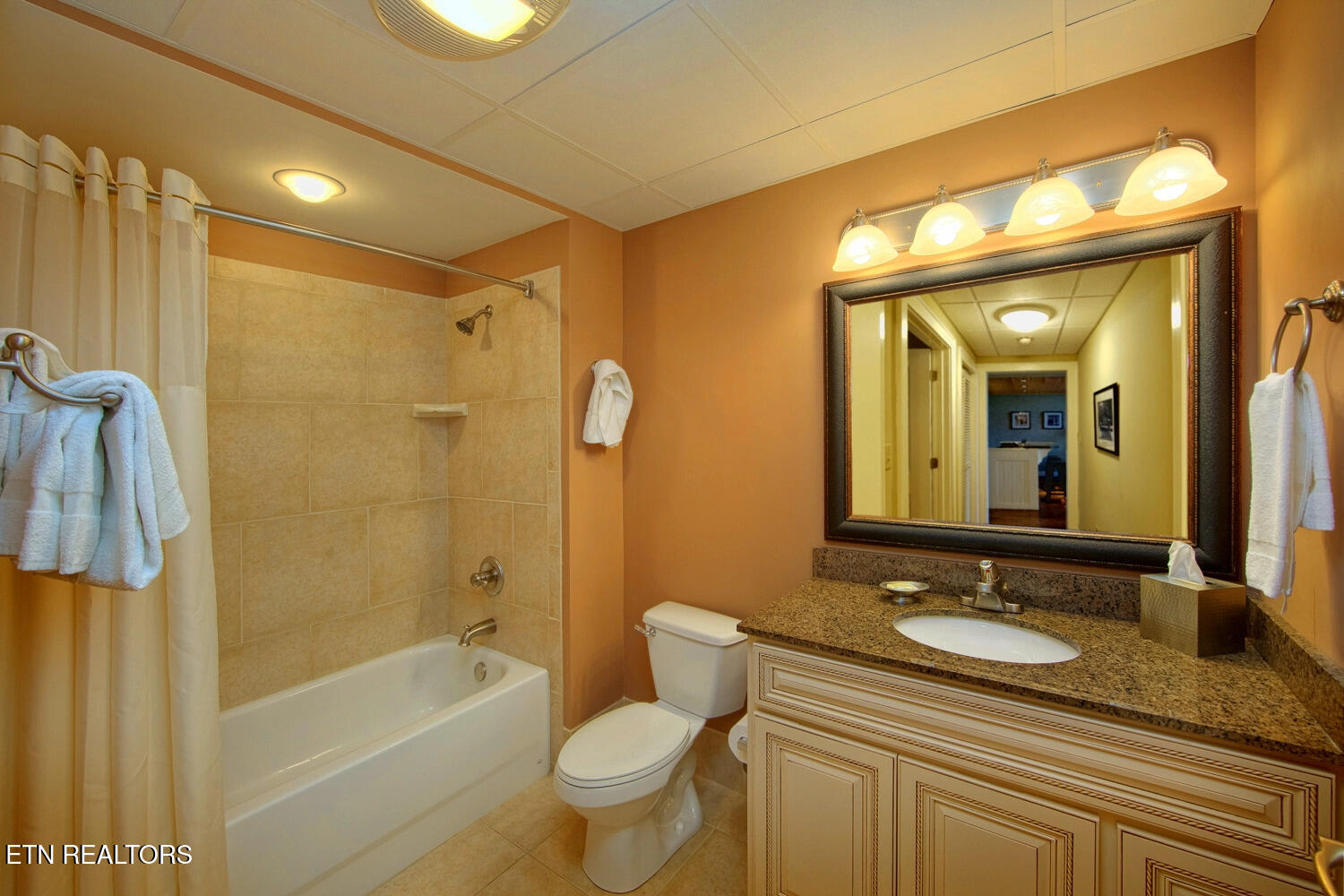 3415 Teaster Lane Pigeon Forge TN 37863
