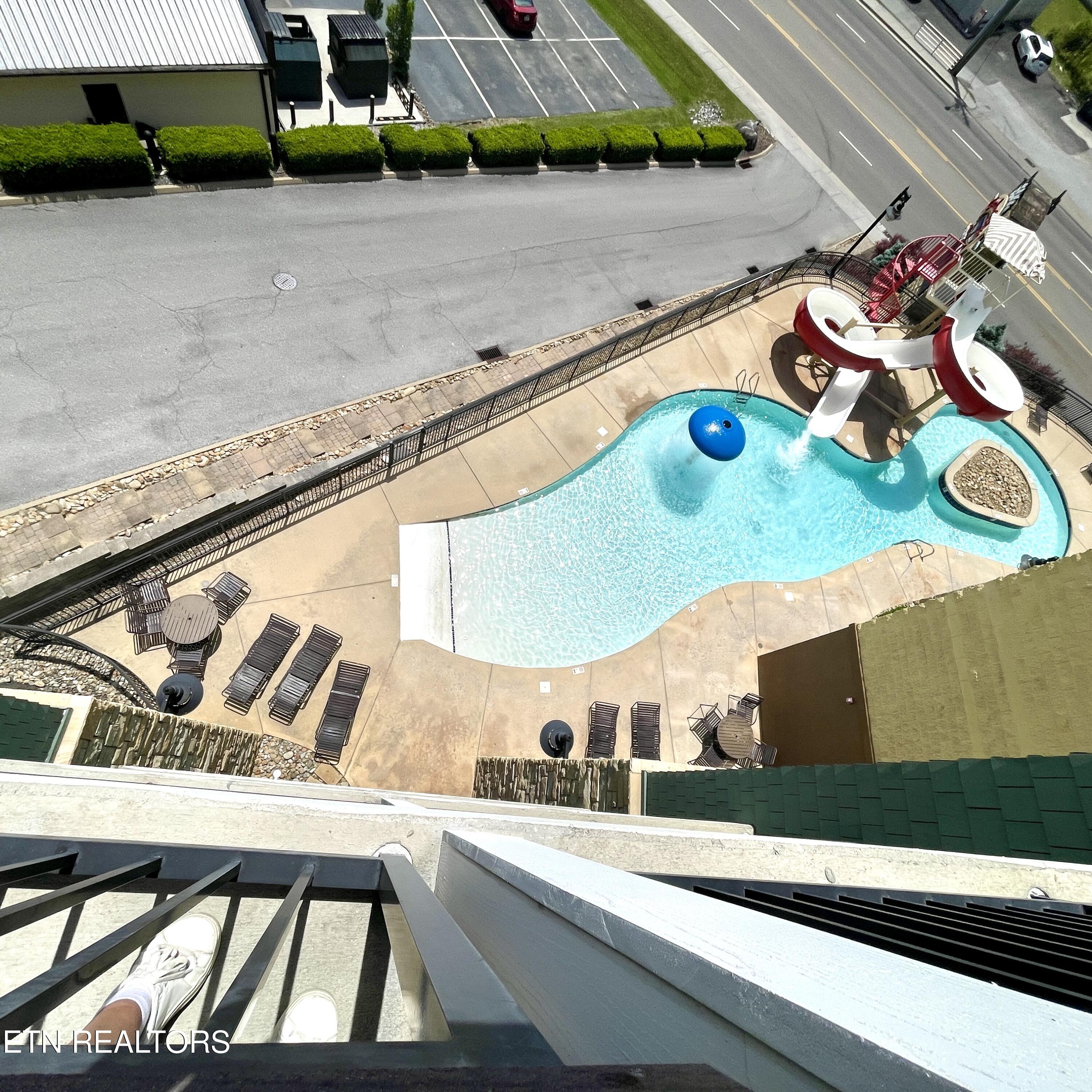 3415 Teaster Lane Pigeon Forge TN 37863