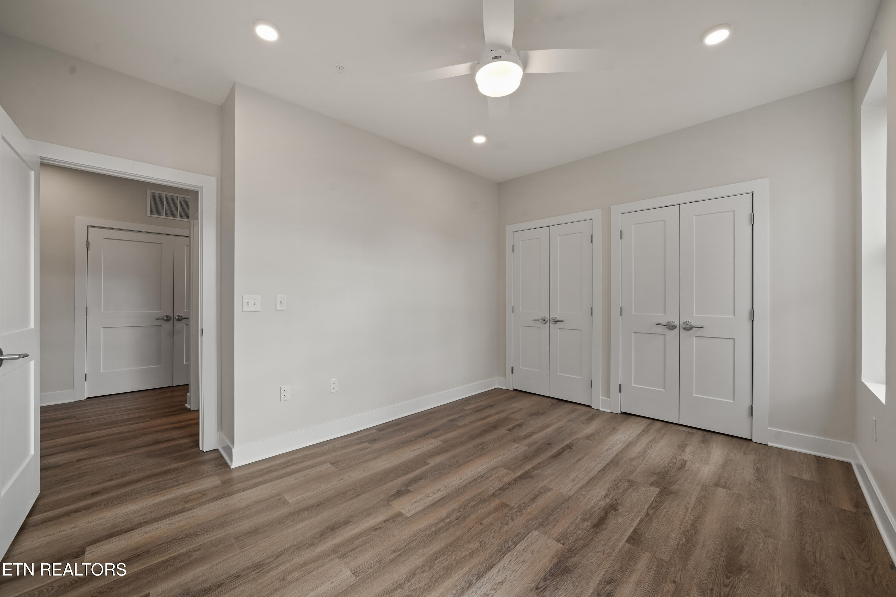 327 W Summit Hill Drive Knoxville TN 37902