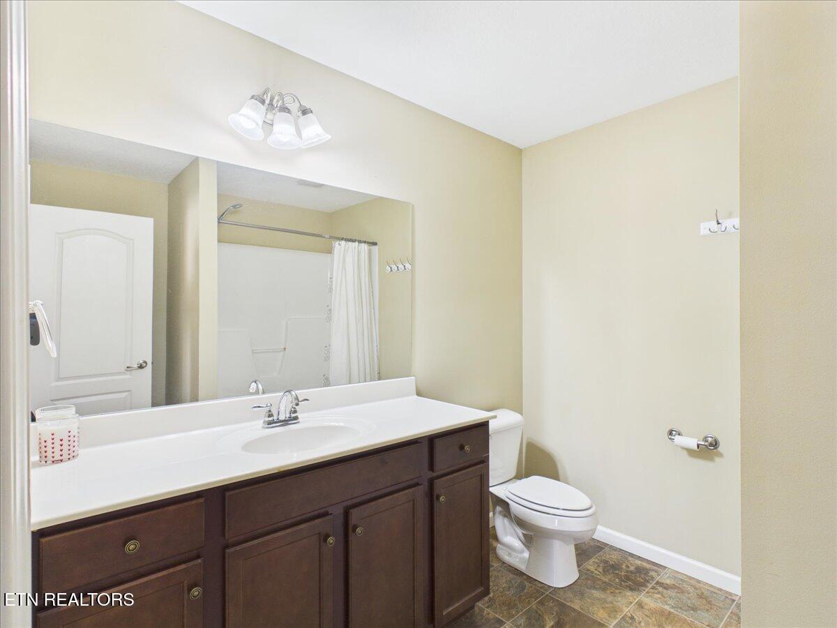 241 Stonefield Drive Harrogate TN 37752