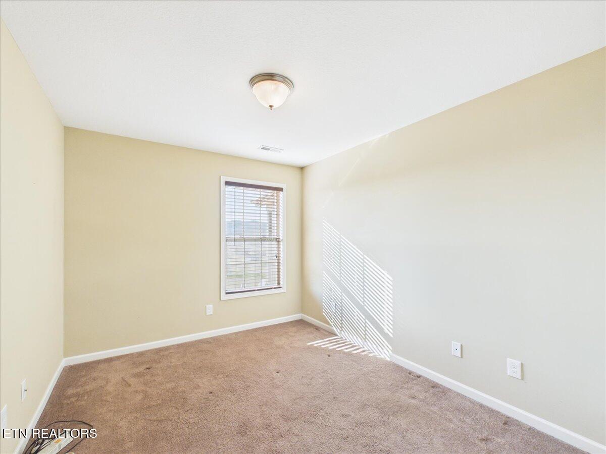 241 Stonefield Drive Harrogate TN 37752
