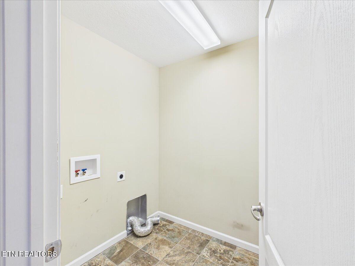 241 Stonefield Drive Harrogate TN 37752