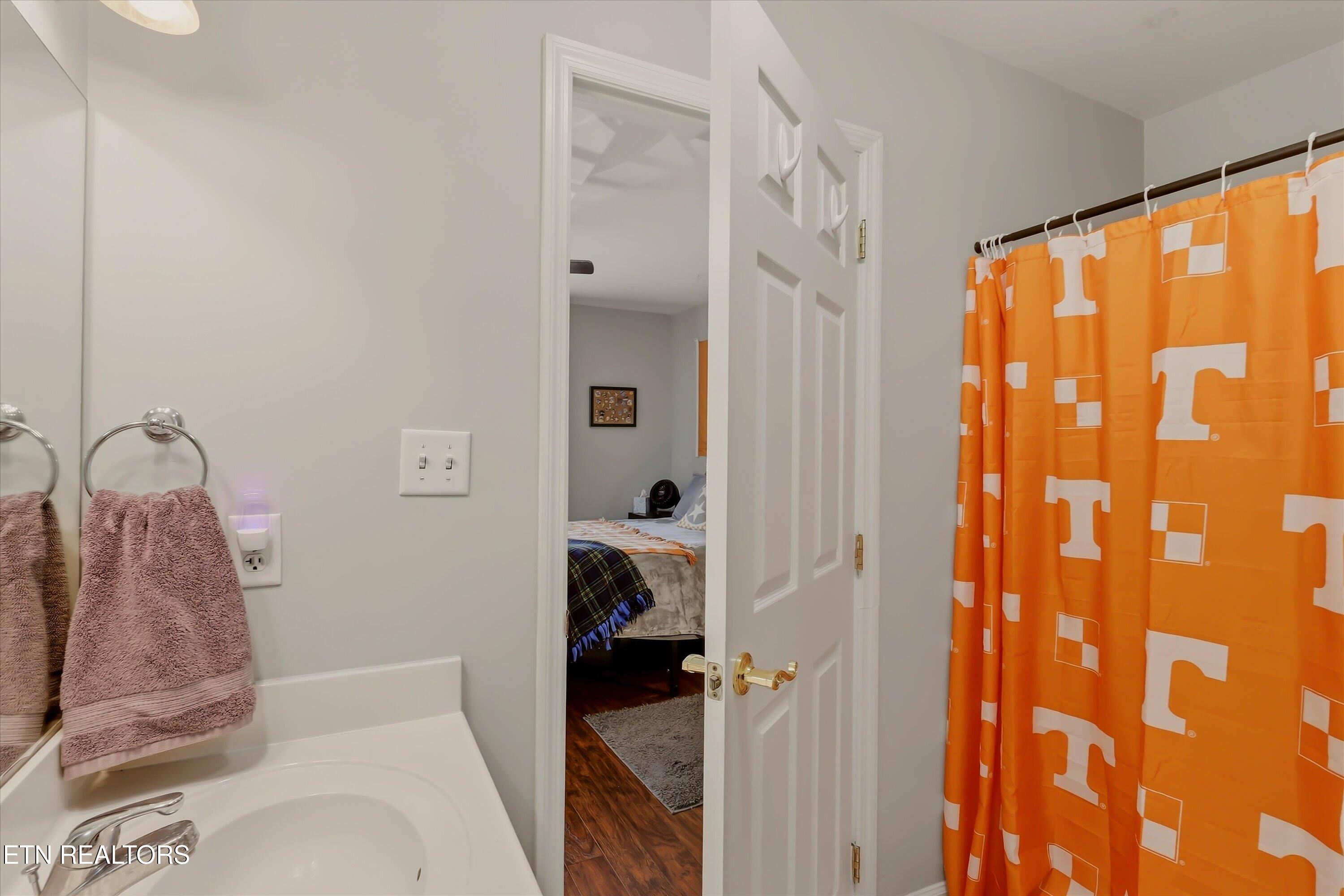 1605 Queen Anne Way Knoxville TN 37916
