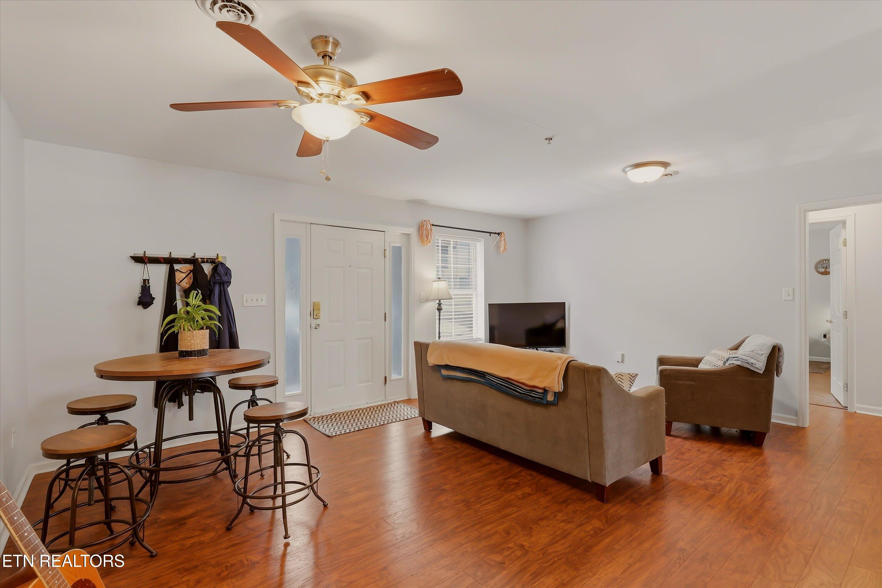 1605 Queen Anne Way Knoxville TN 37916