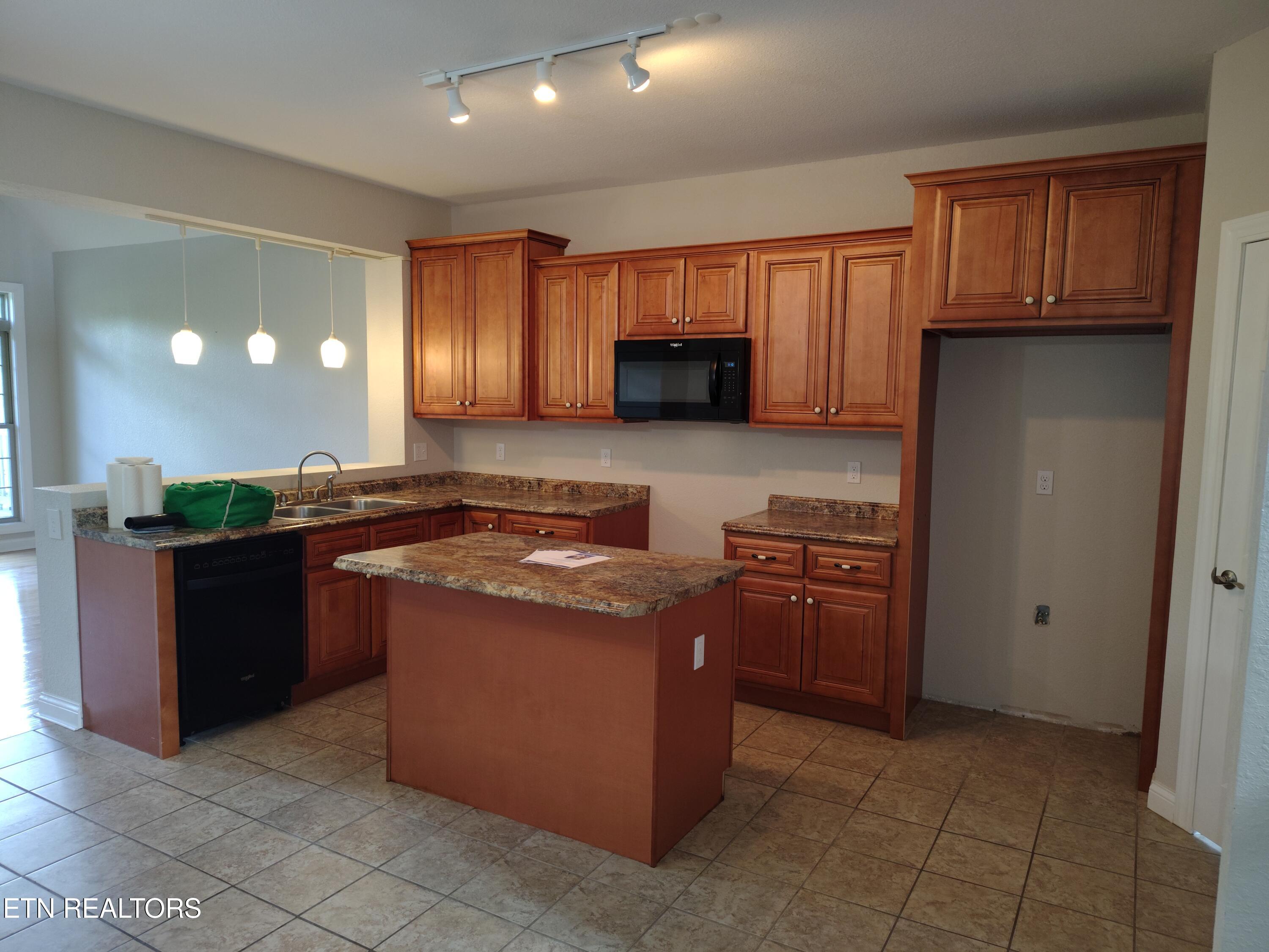 139 Gracyn Lane Harrogate TN 37752