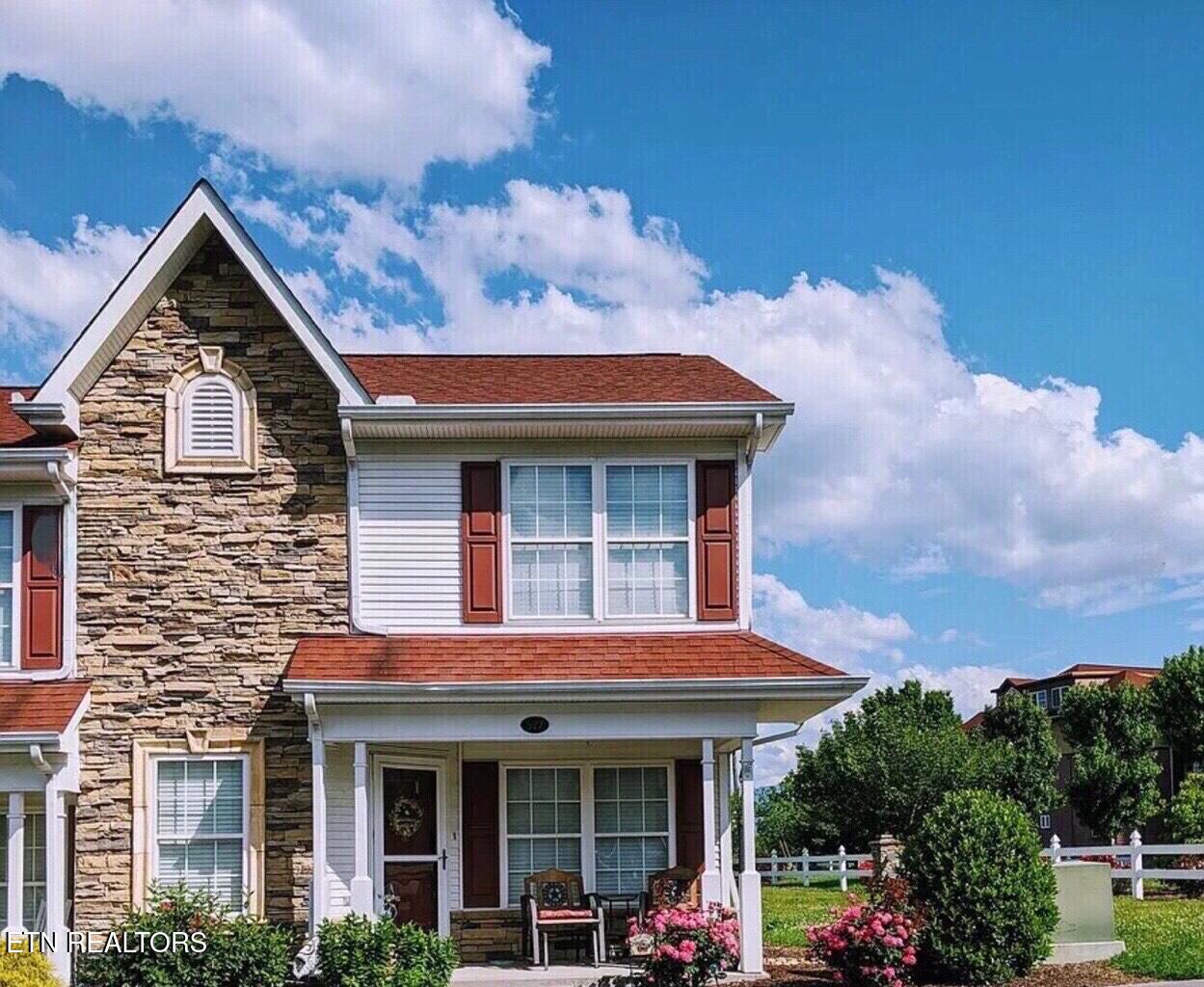 527 Orchard Valley Way Sevierville TN 37862