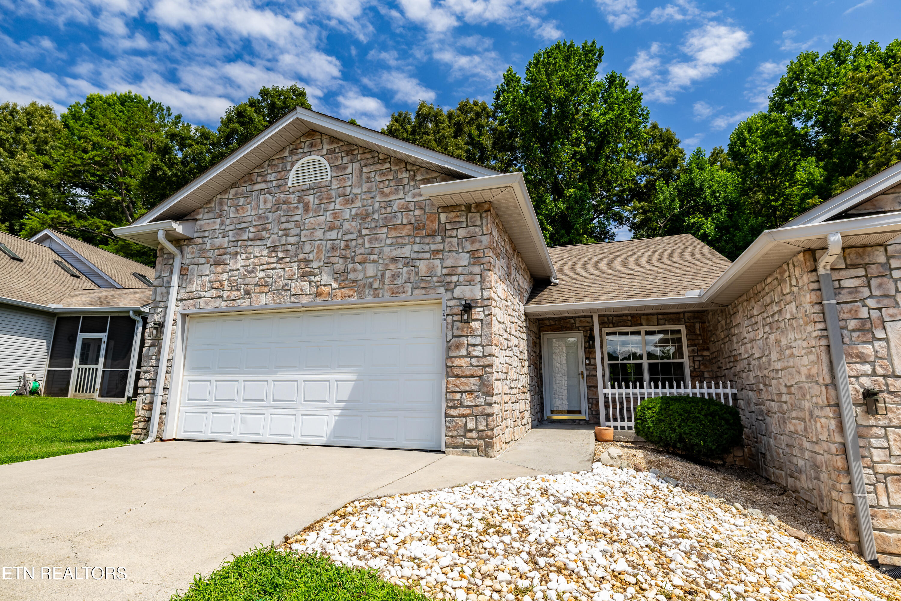 90 Peartree Lane Loudon TN 37774