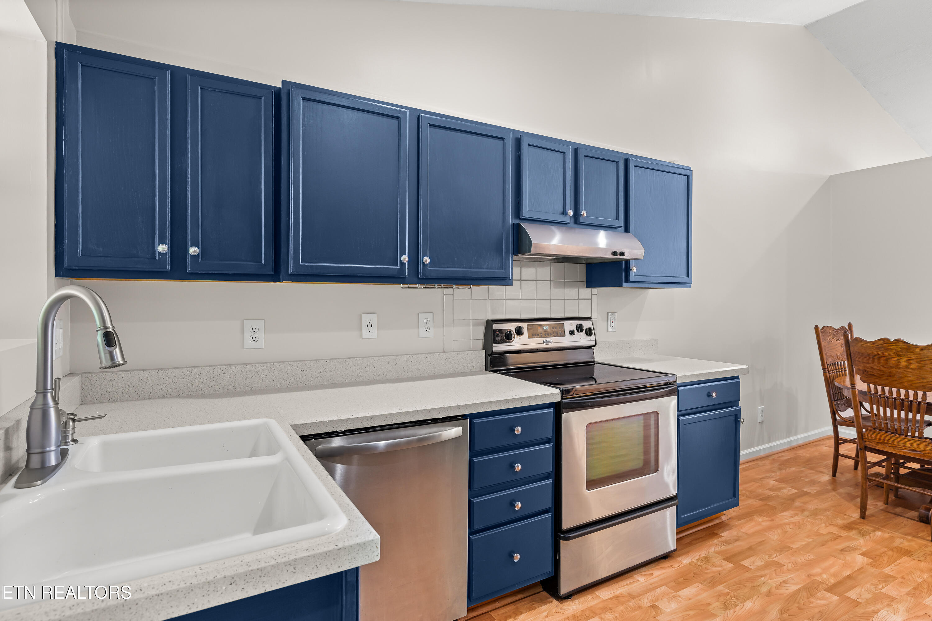 90 Peartree Lane Loudon TN 37774
