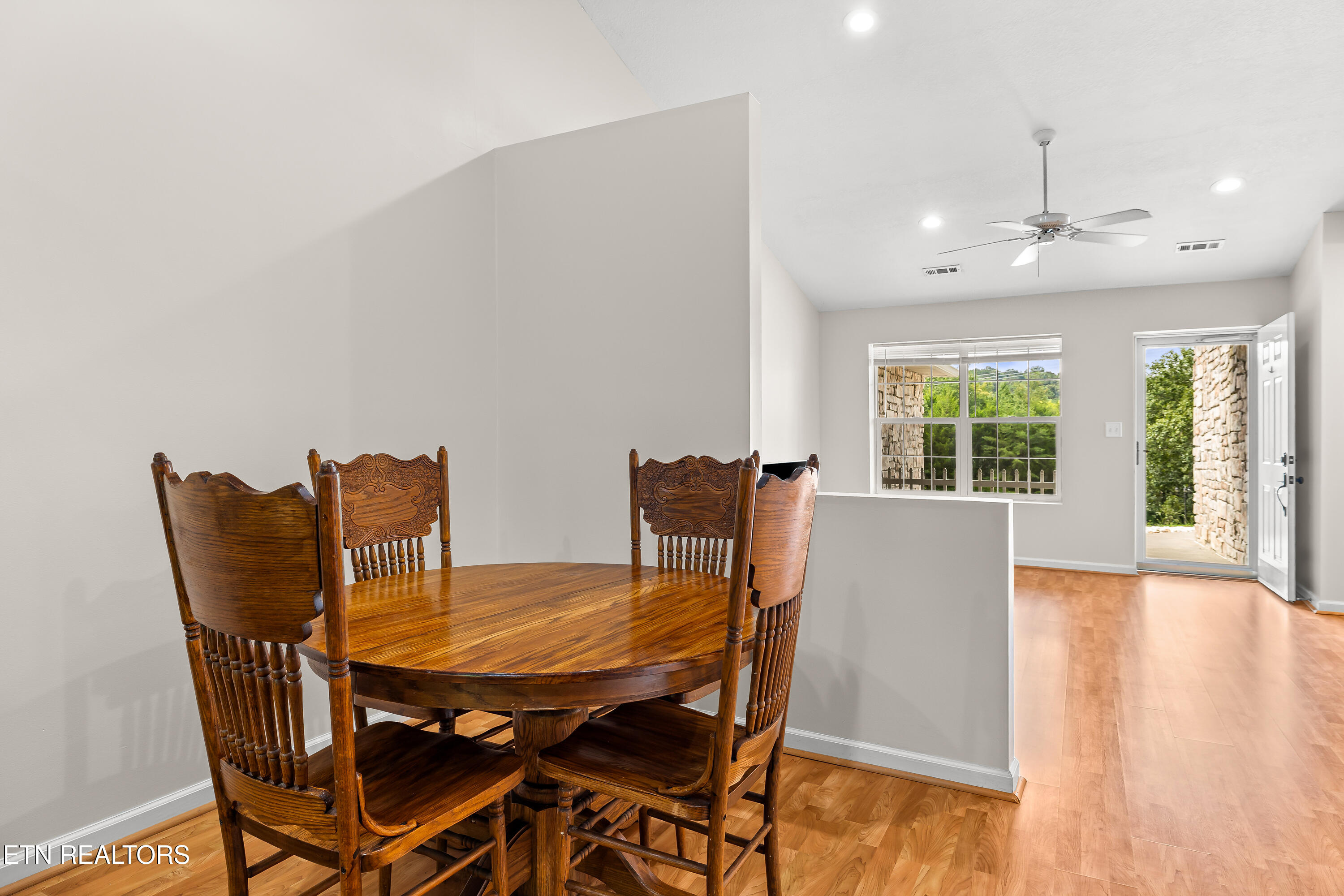 90 Peartree Lane Loudon TN 37774