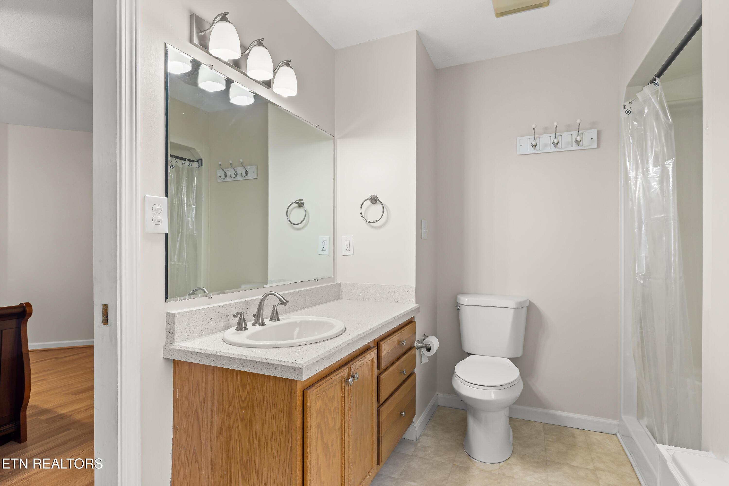 90 Peartree Lane Loudon TN 37774
