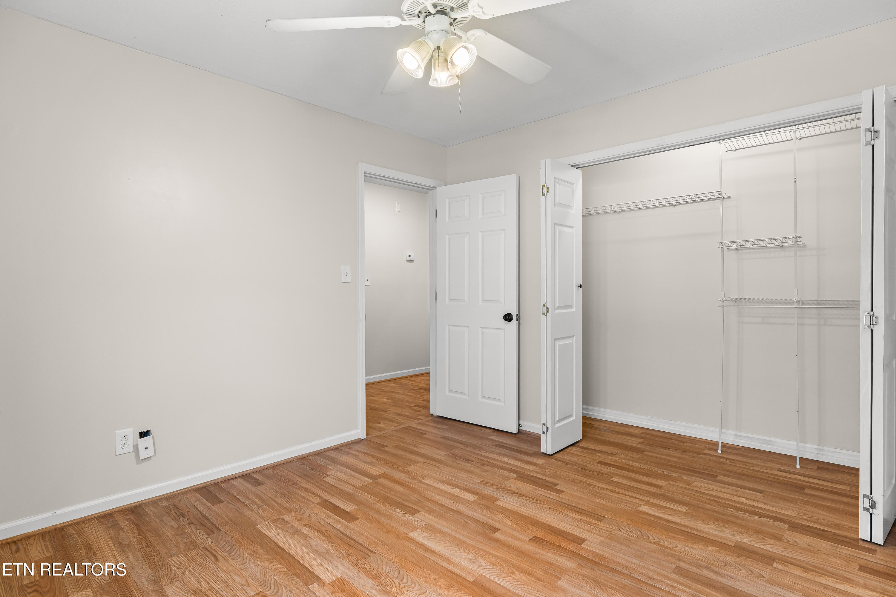 90 Peartree Lane Loudon TN 37774