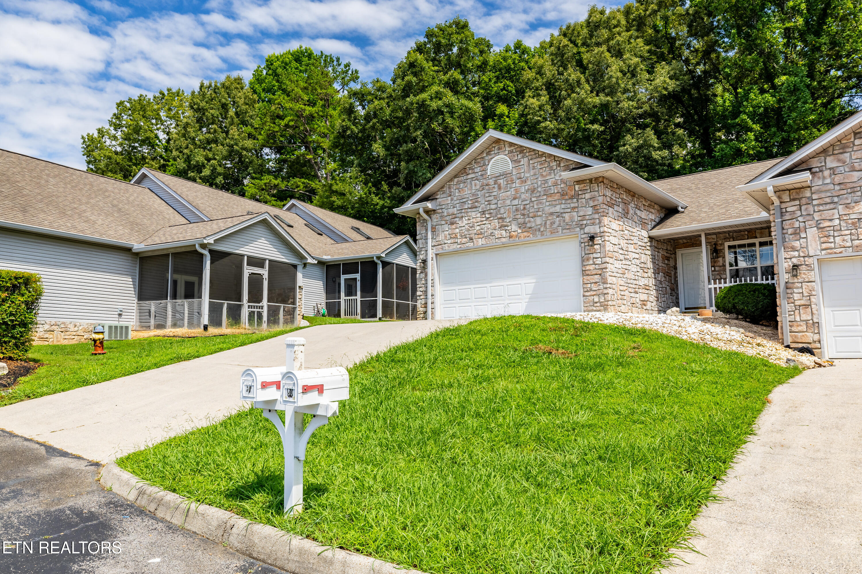 90 Peartree Lane Loudon TN 37774