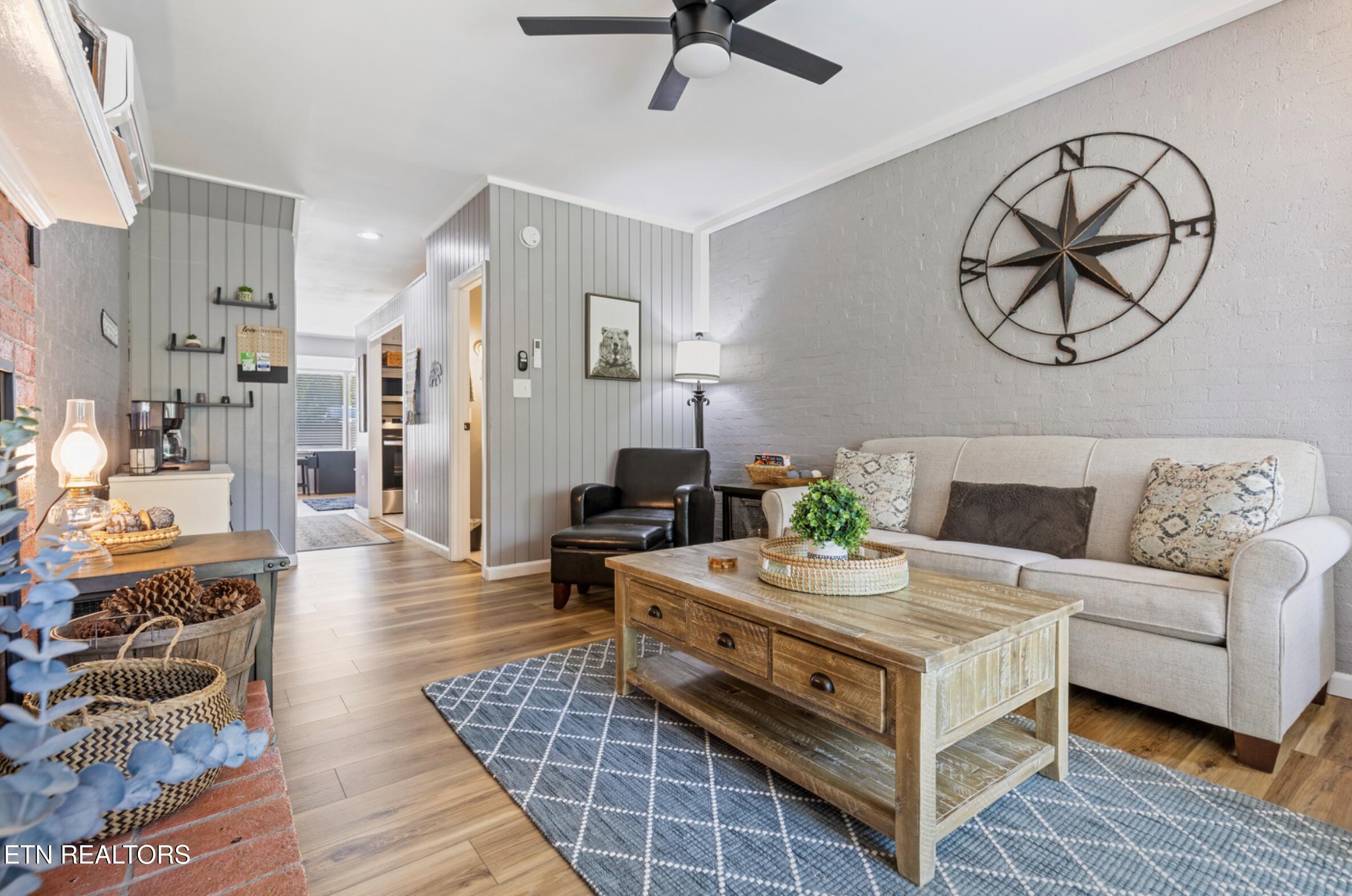 2806 Suncrest Road Pigeon Forge TN 37863