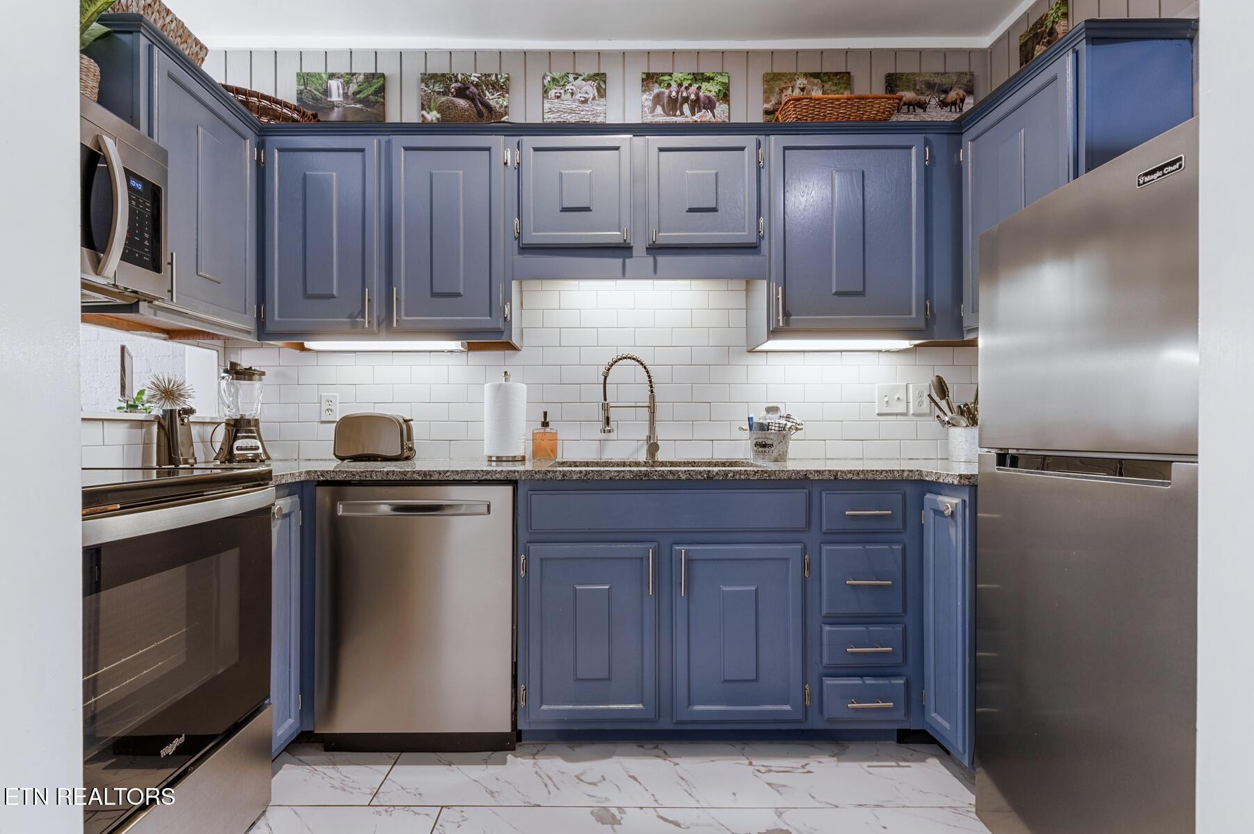 2806 Suncrest Road Pigeon Forge TN 37863