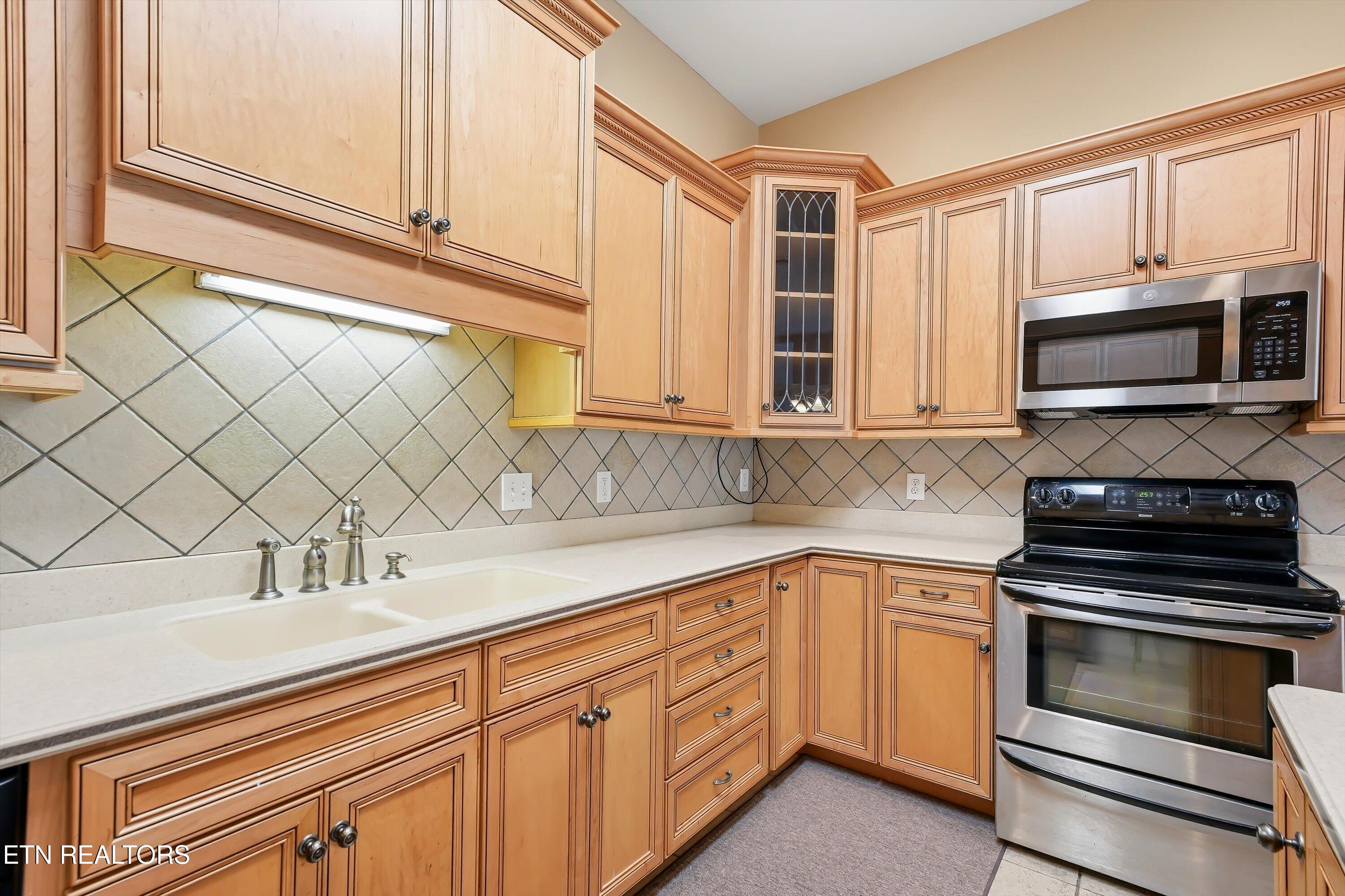 6000 Round Hill Lane Knoxville TN 37912