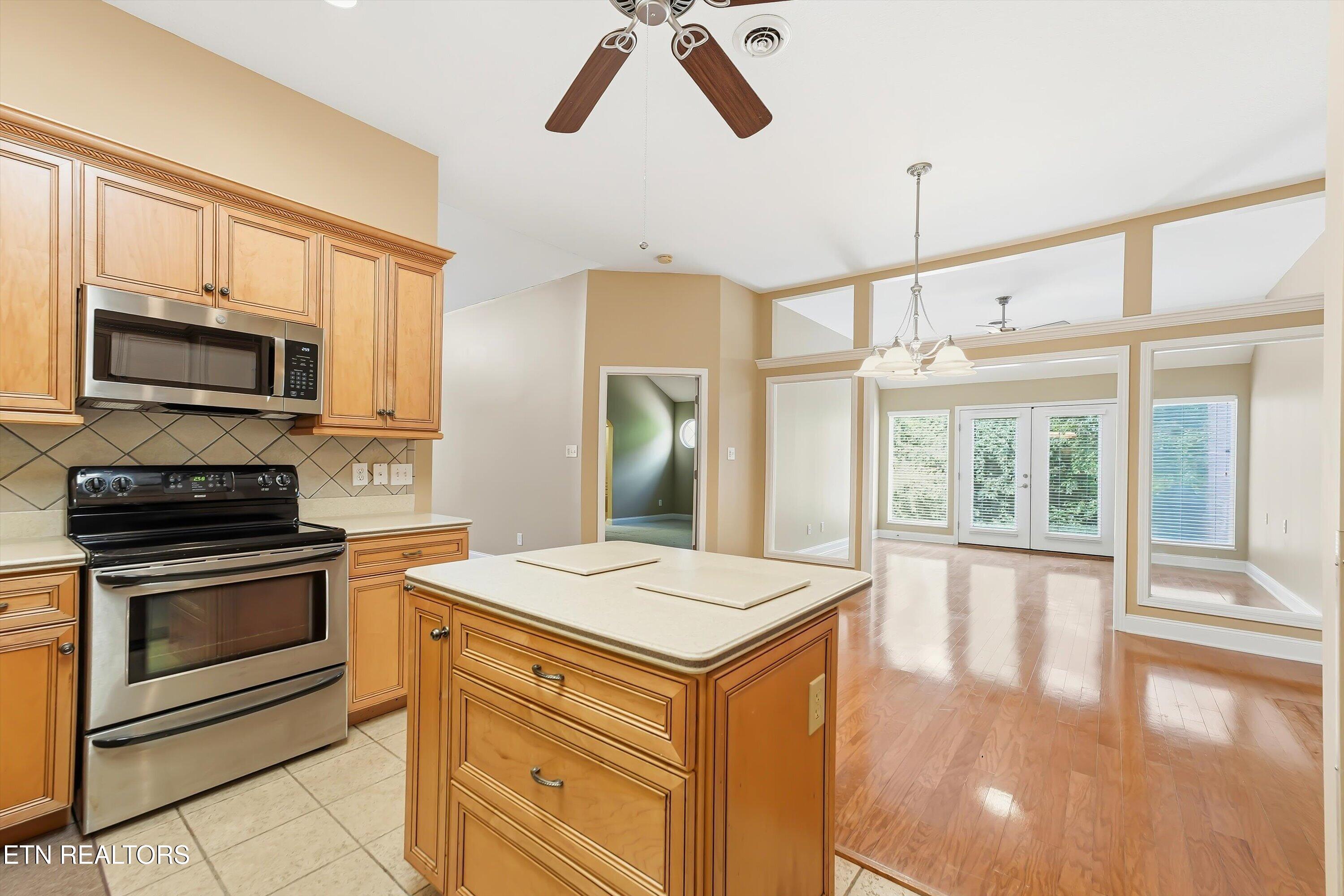 6000 Round Hill Lane Knoxville TN 37912