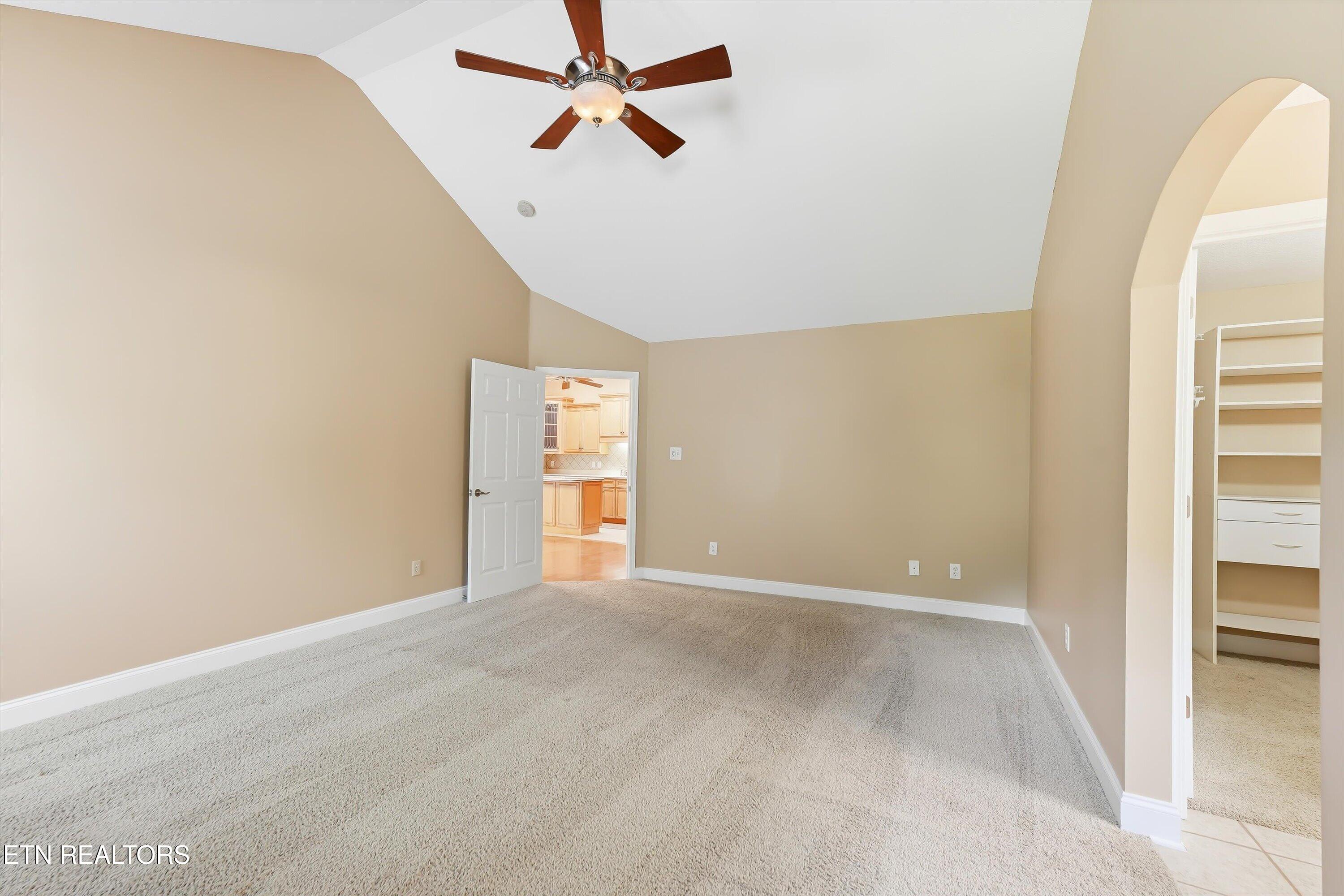 6000 Round Hill Lane Knoxville TN 37912