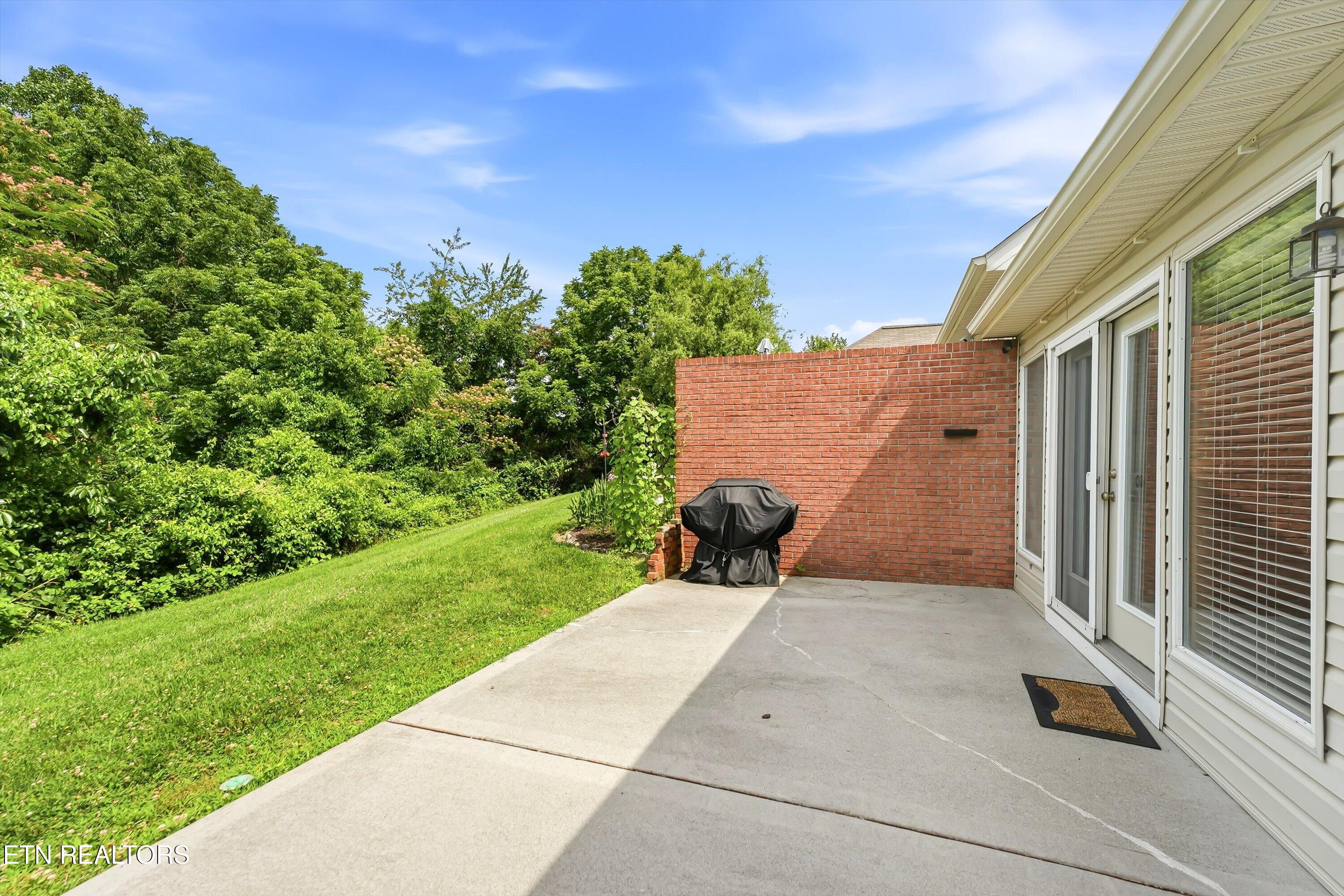 6000 Round Hill Lane Knoxville TN 37912