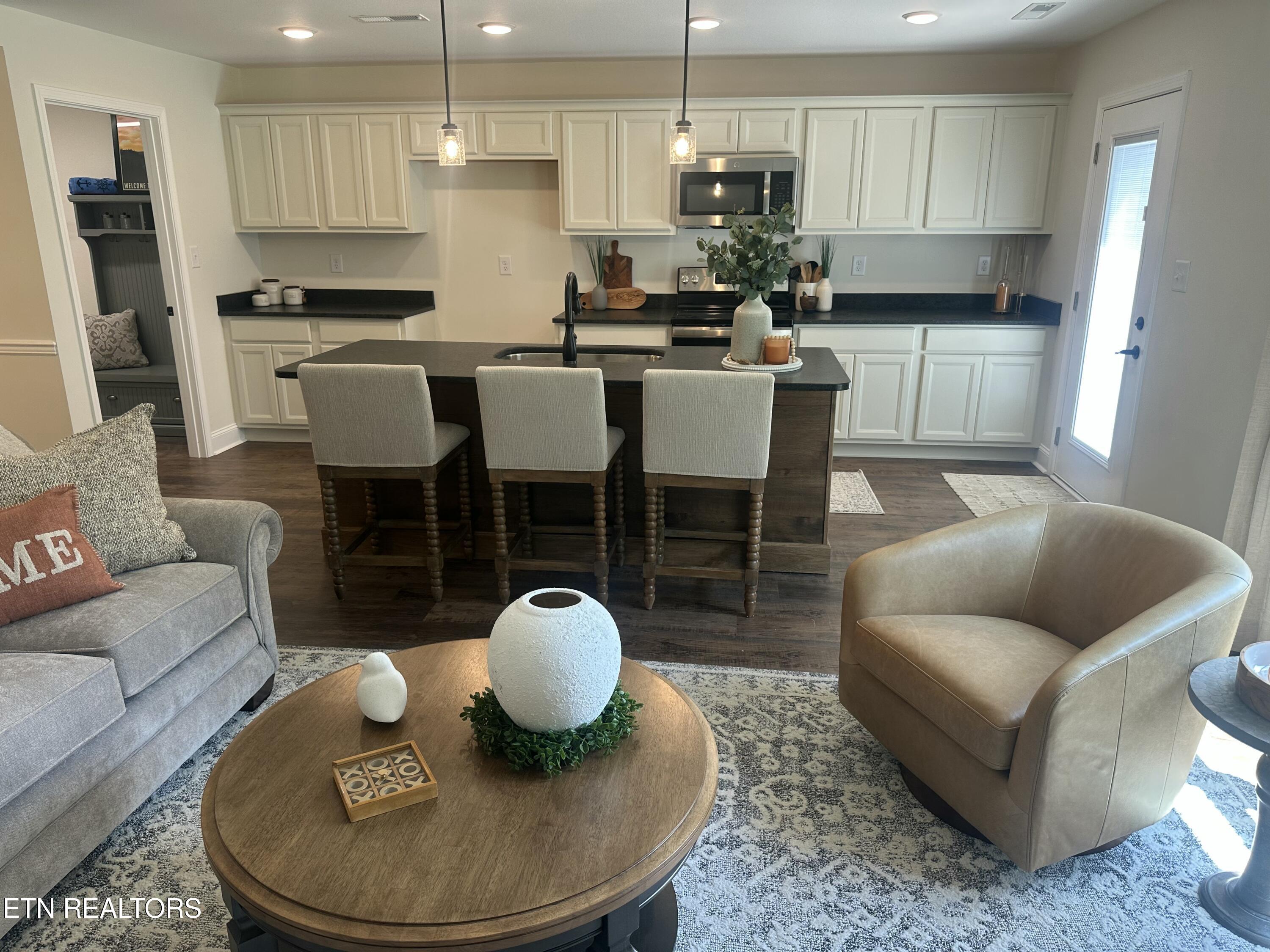 635 Snowflower Circle Pigeon Forge TN 37863