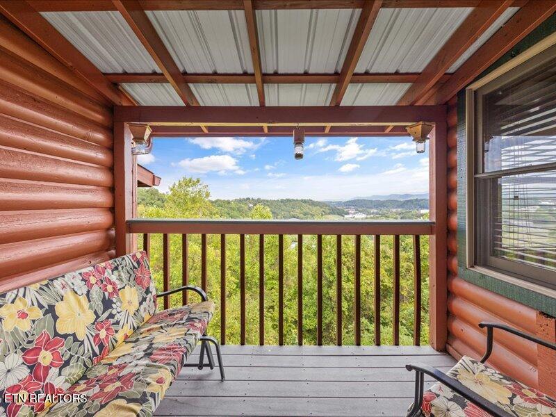 2044 Hickory Ridge Way Sevierville TN 37862