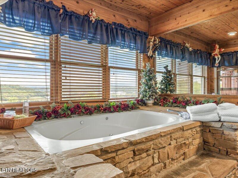 2044 Hickory Ridge Way Sevierville TN 37862