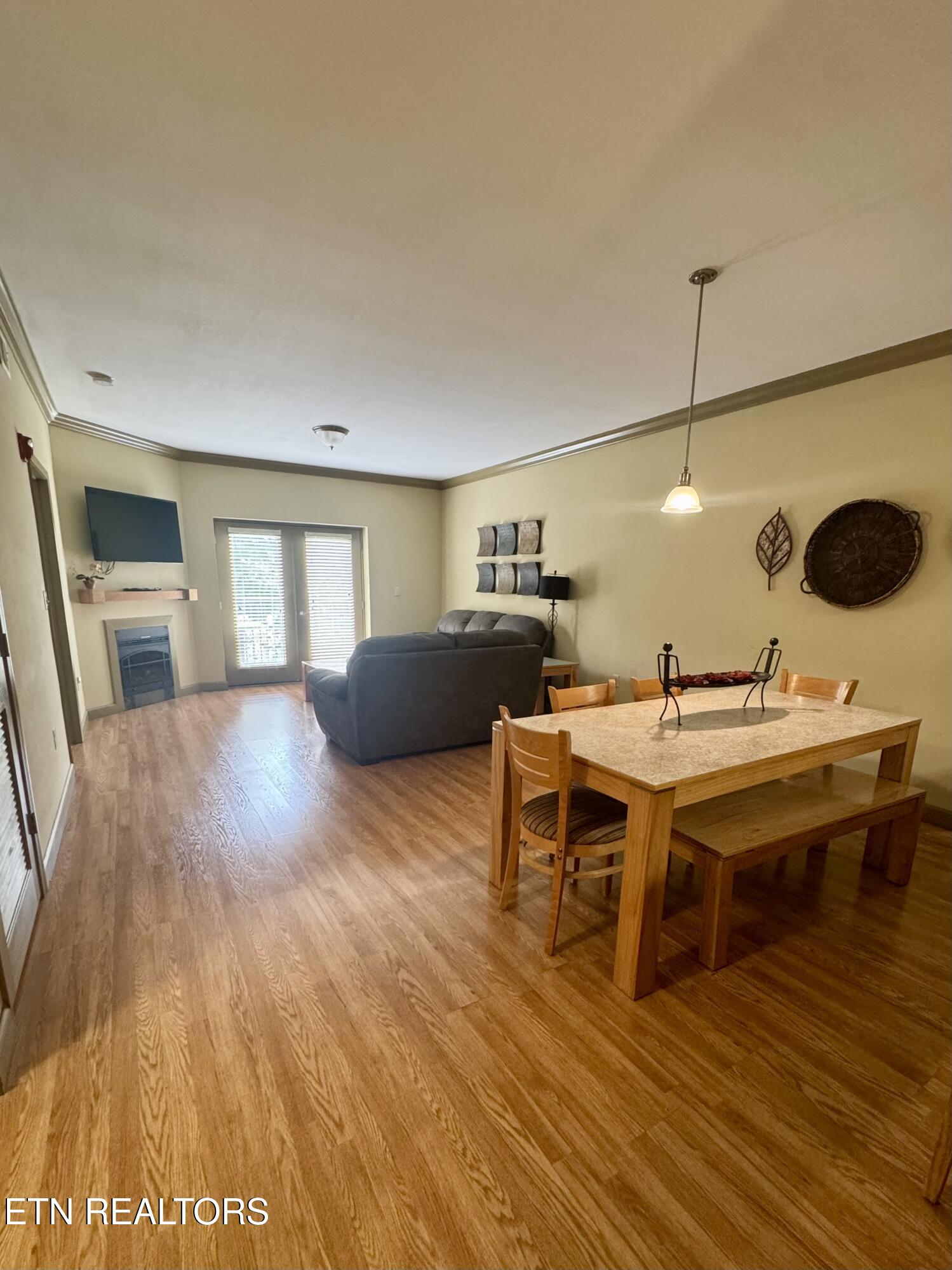 124 Plaza Pigeon Forge TN 37863