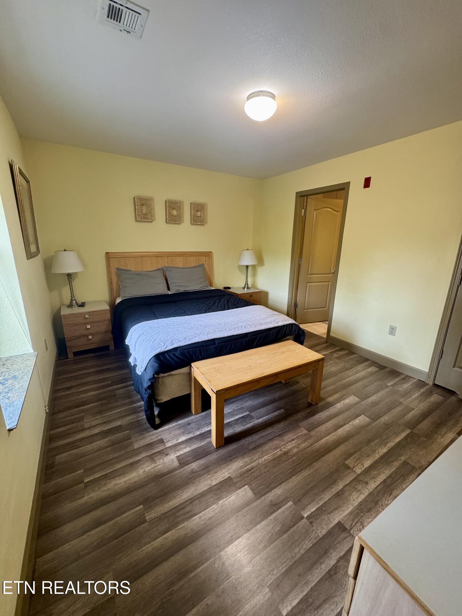 124 Plaza Pigeon Forge TN 37863