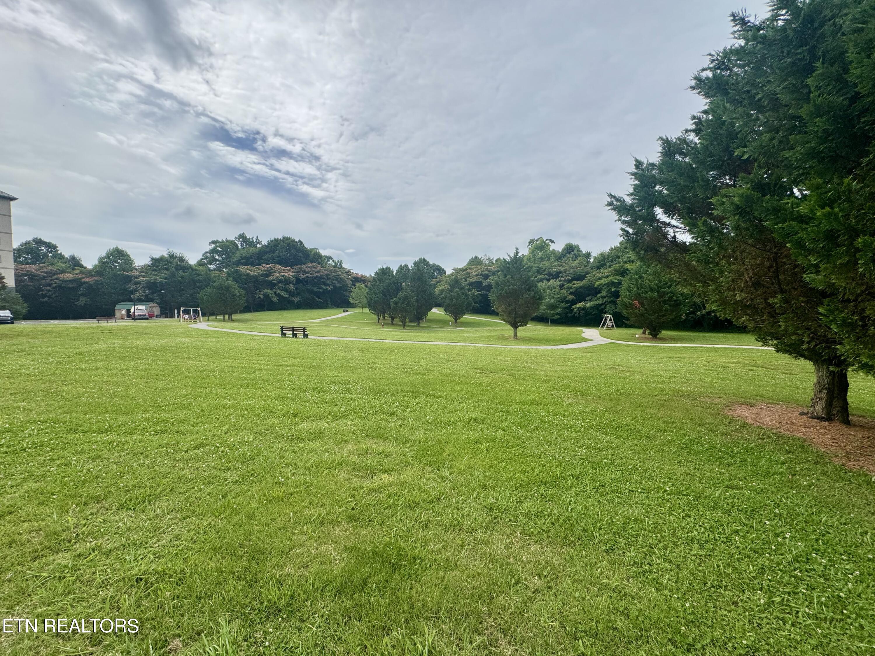 124 Plaza Pigeon Forge TN 37863