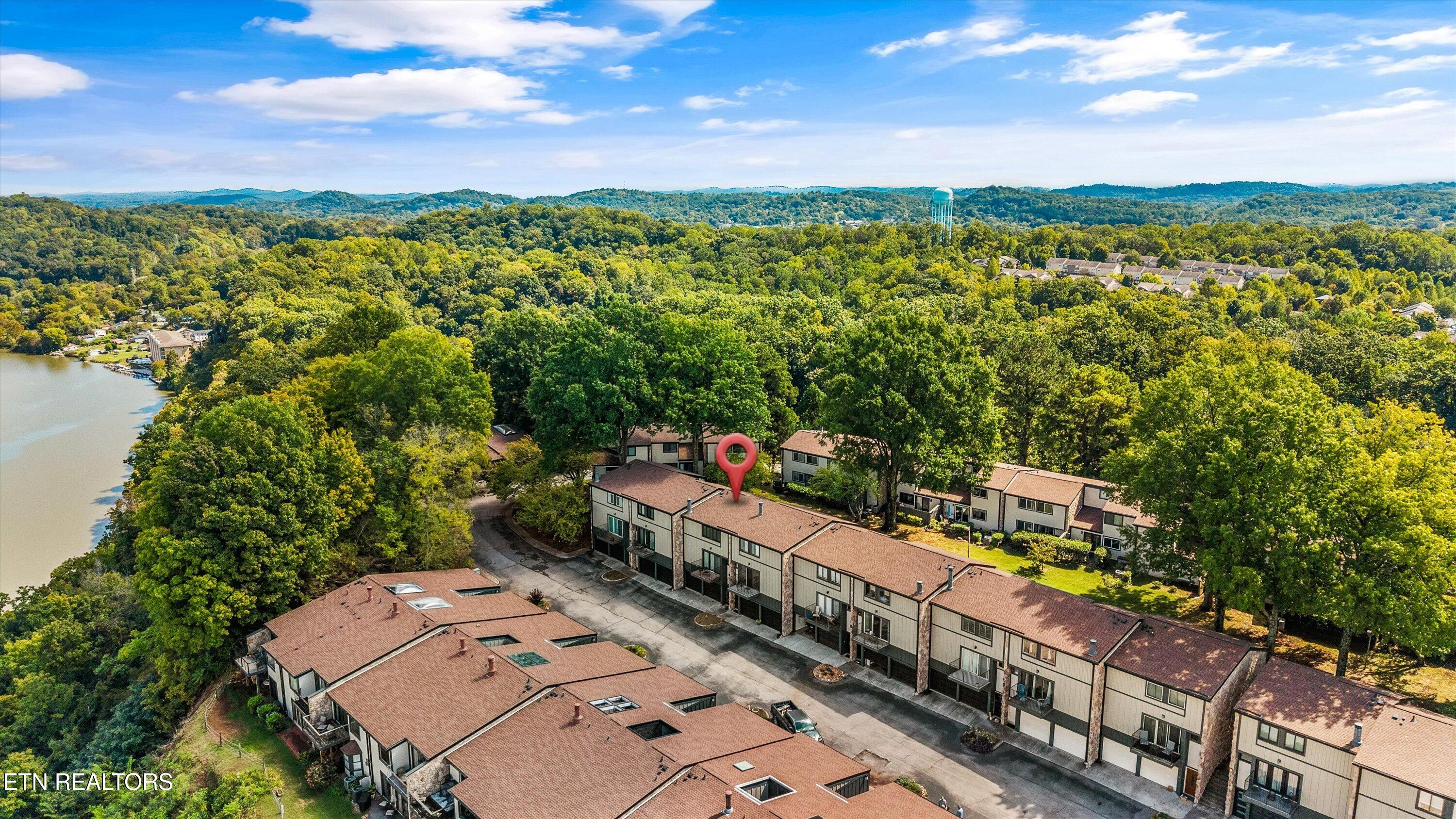 1930 Cherokee Bluff Drive Knoxville TN 37920