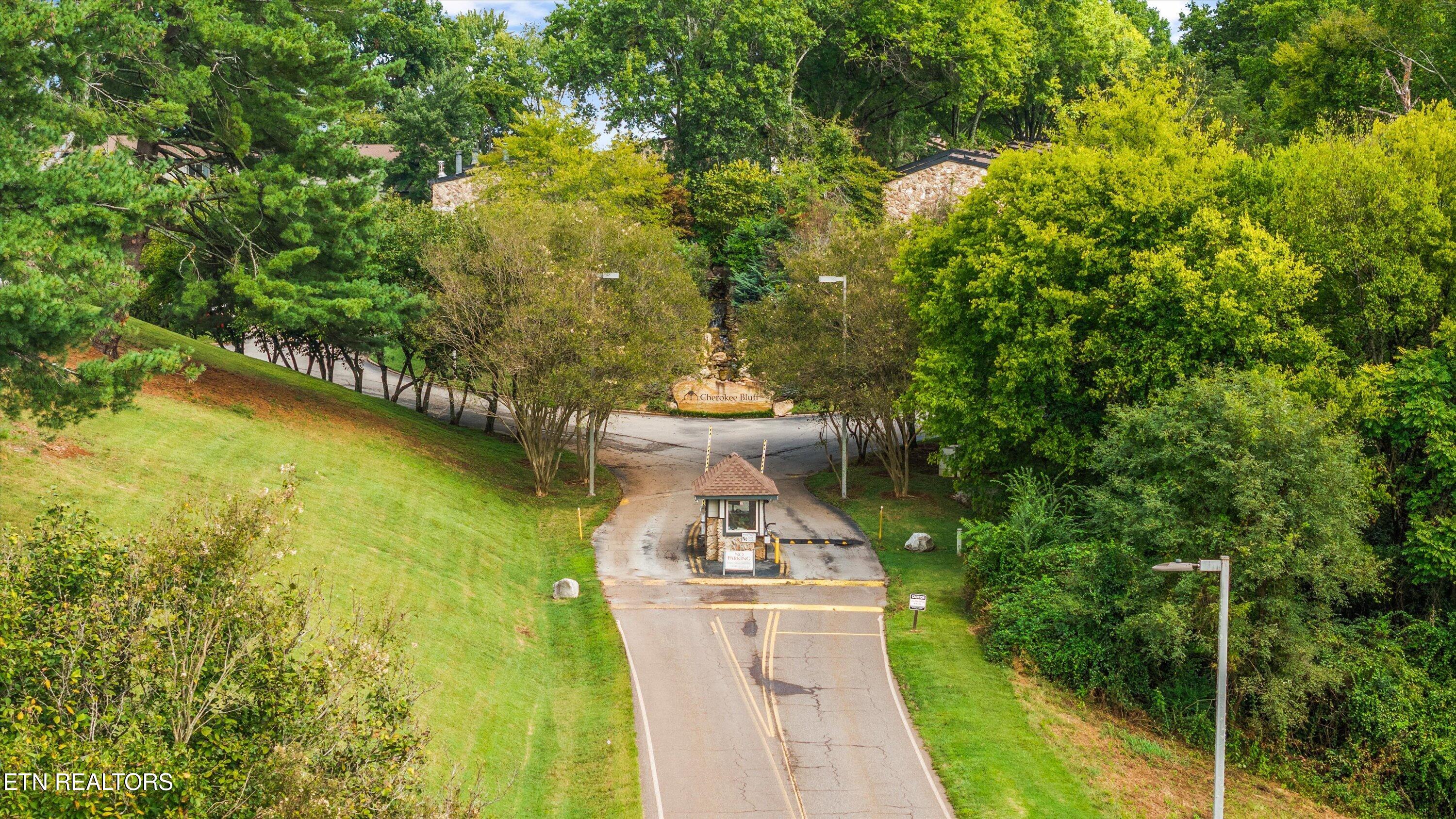 1930 Cherokee Bluff Drive Knoxville TN 37920