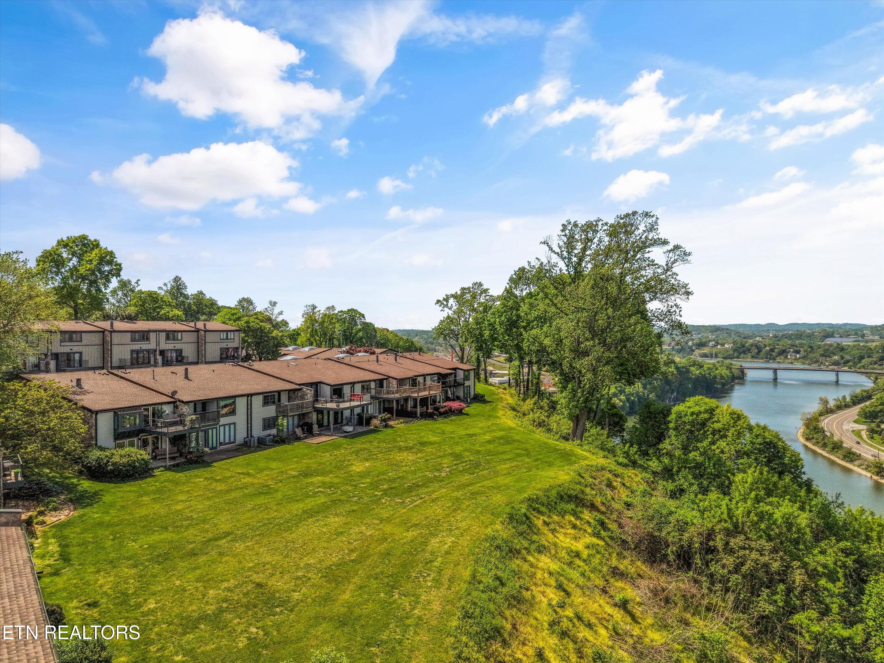 1930 Cherokee Bluff Drive Knoxville TN 37920