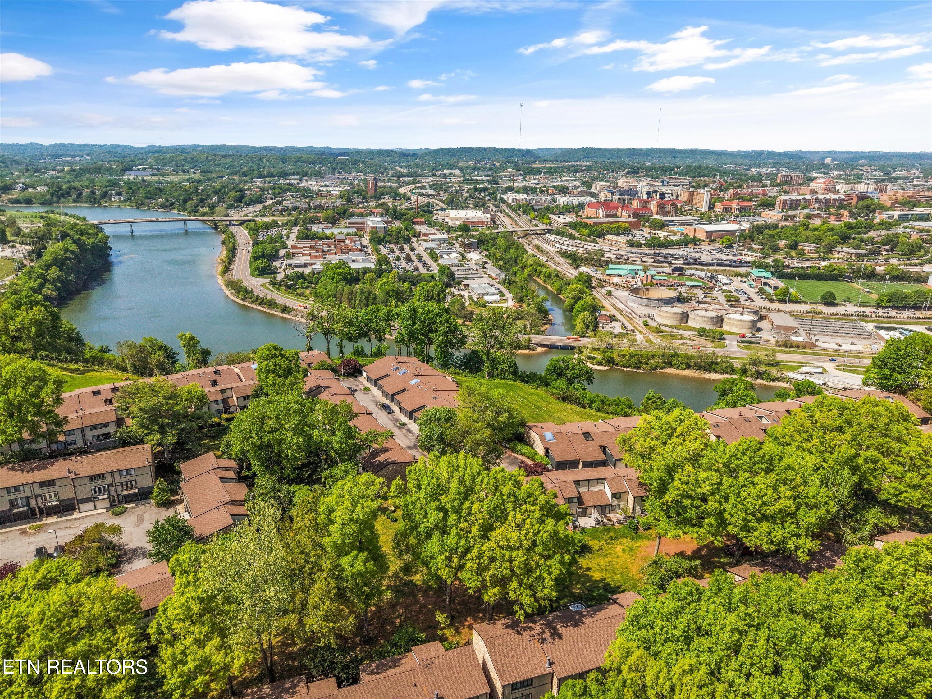 1930 Cherokee Bluff Drive Knoxville TN 37920