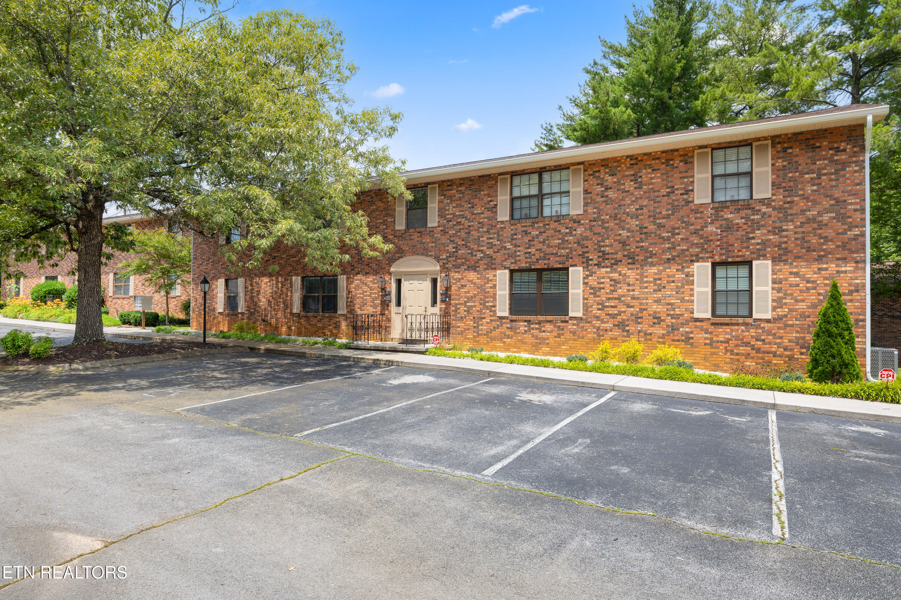 810 Highland Drive Knoxville TN 37912