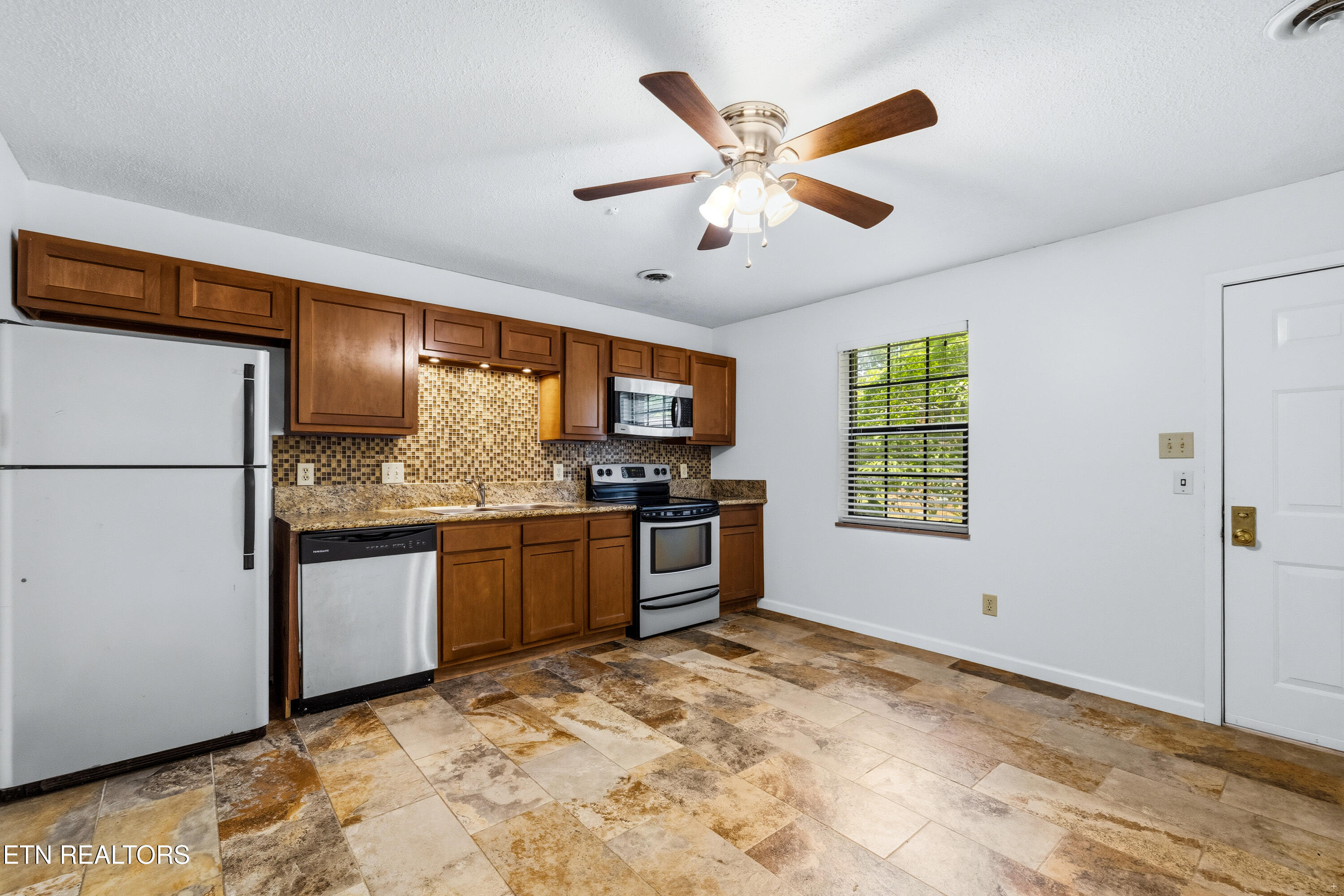 810 Highland Drive Knoxville TN 37912