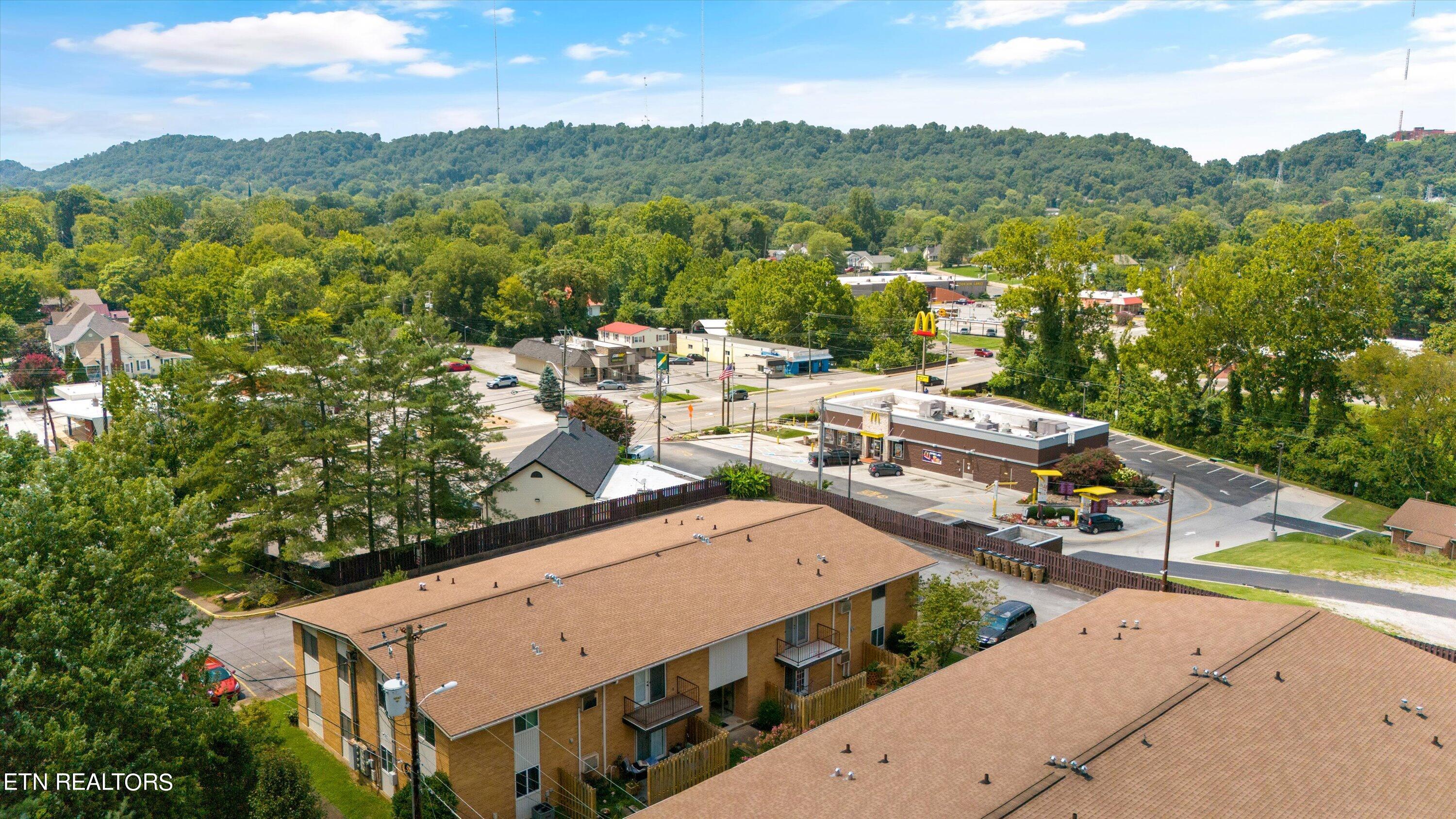 3104 N Broadway Street Knoxville TN 37917