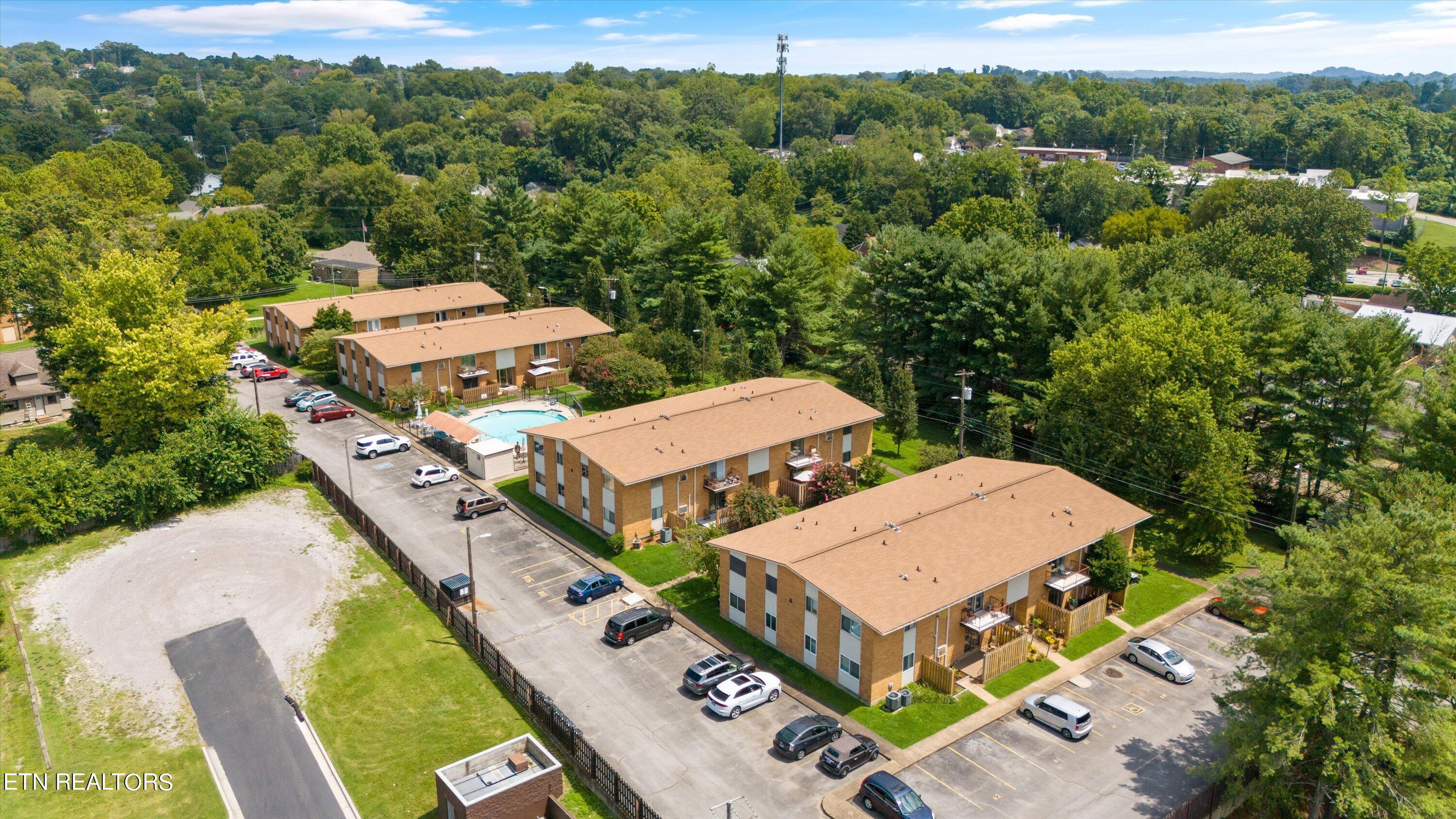 3104 N Broadway Street Knoxville TN 37917