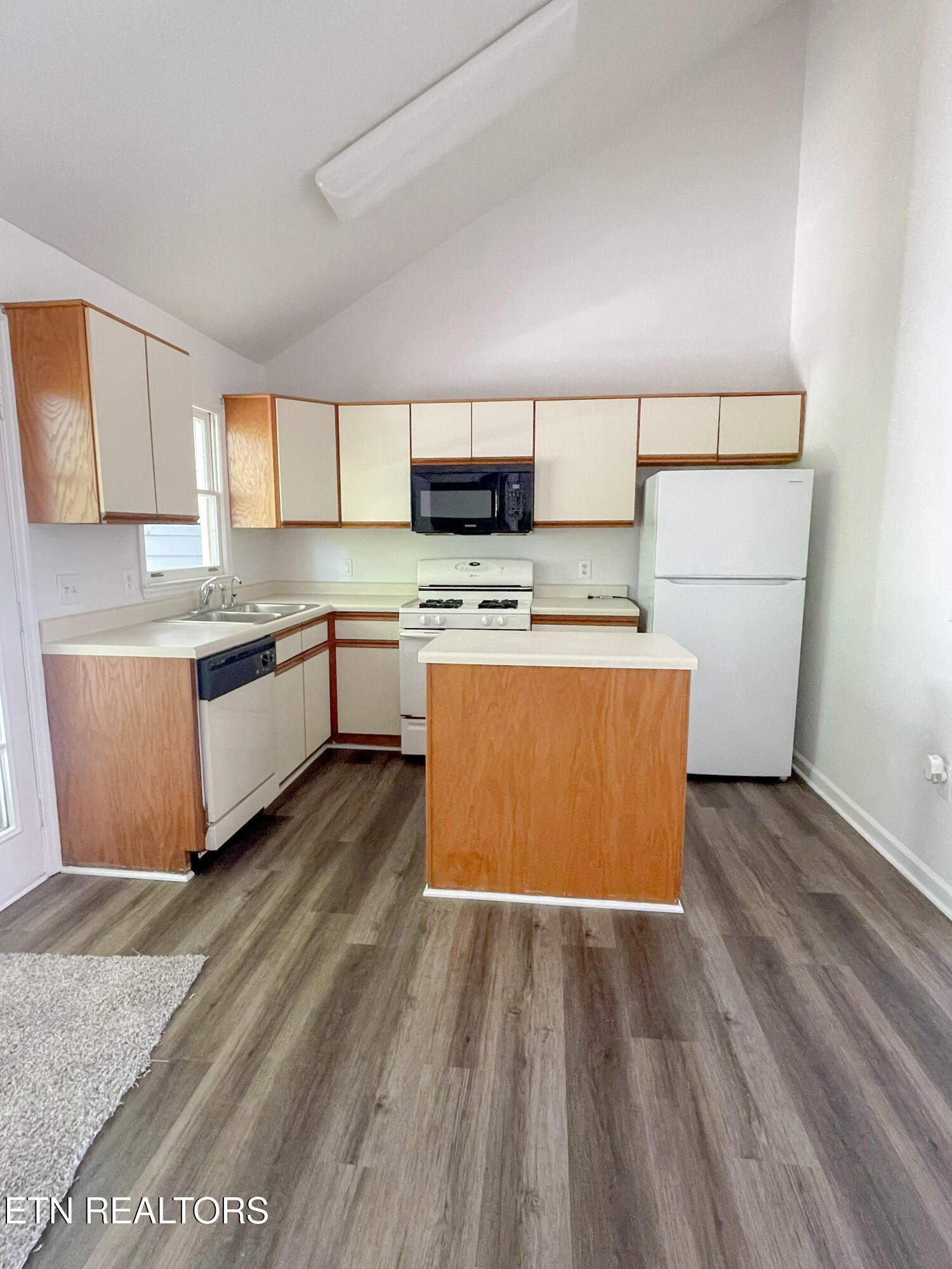 484 Riverbend Drive Crossville TN 38555