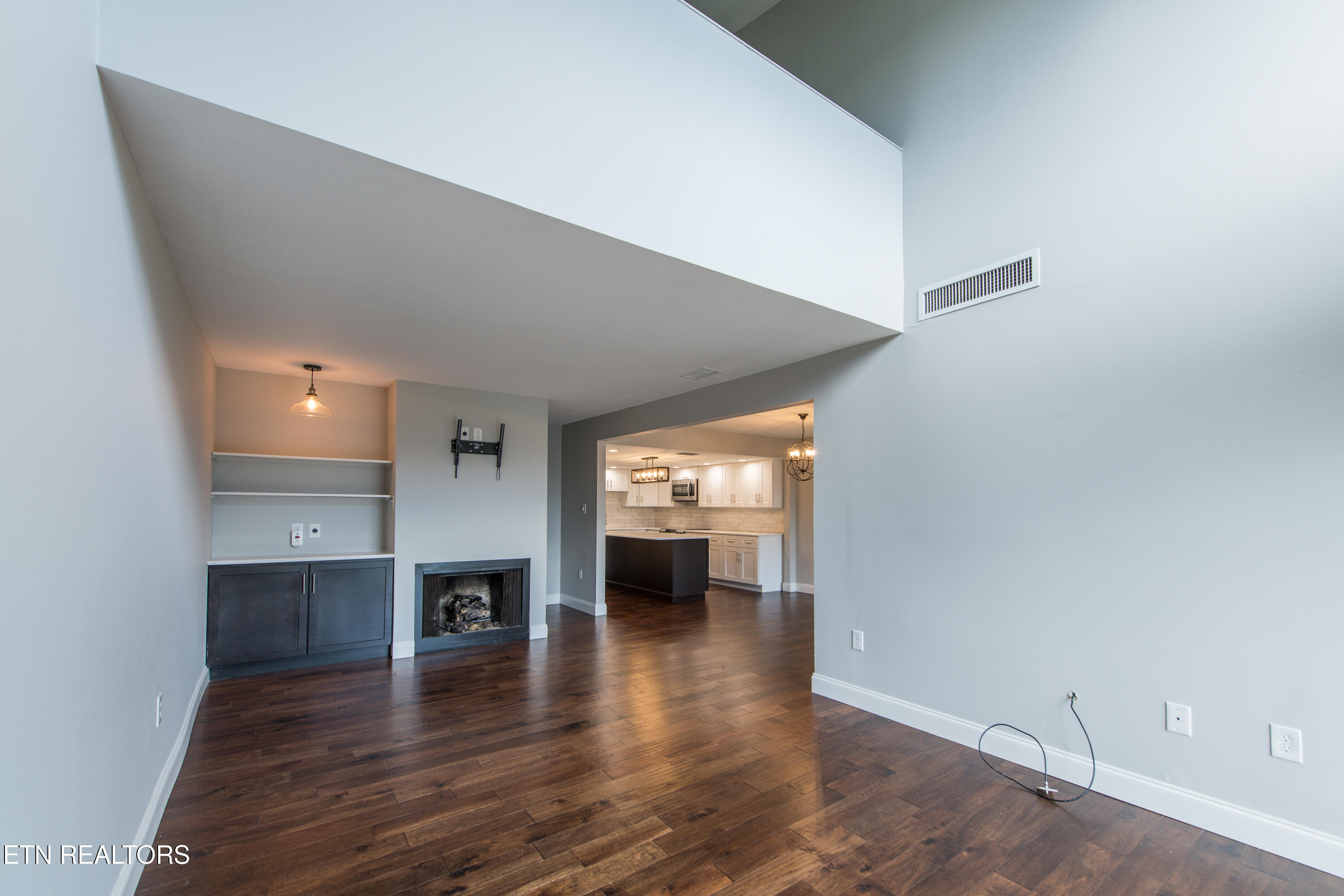 1911 Cherokee Bluff Drive Knoxville TN 37920