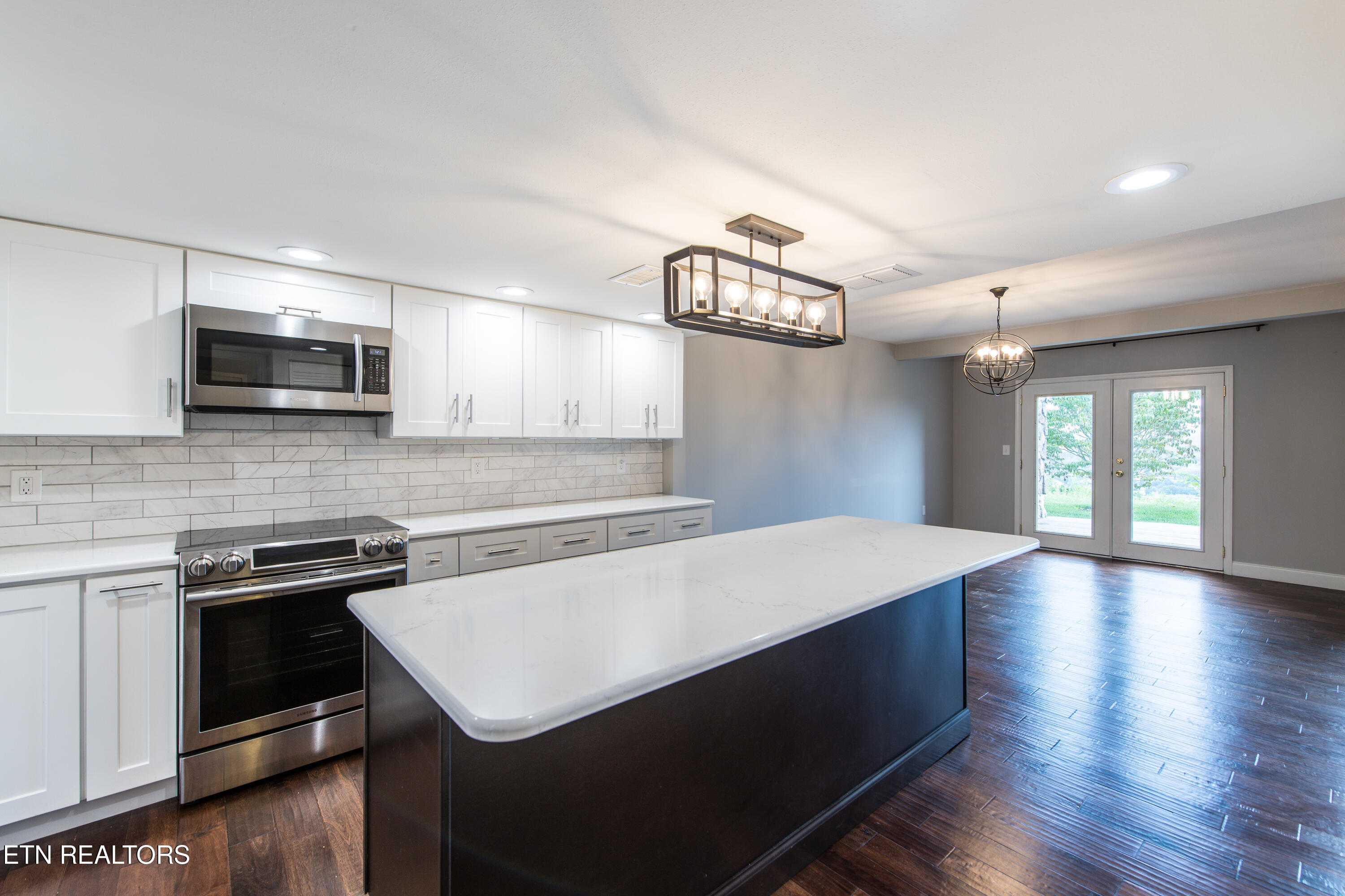 1911 Cherokee Bluff Drive Knoxville TN 37920