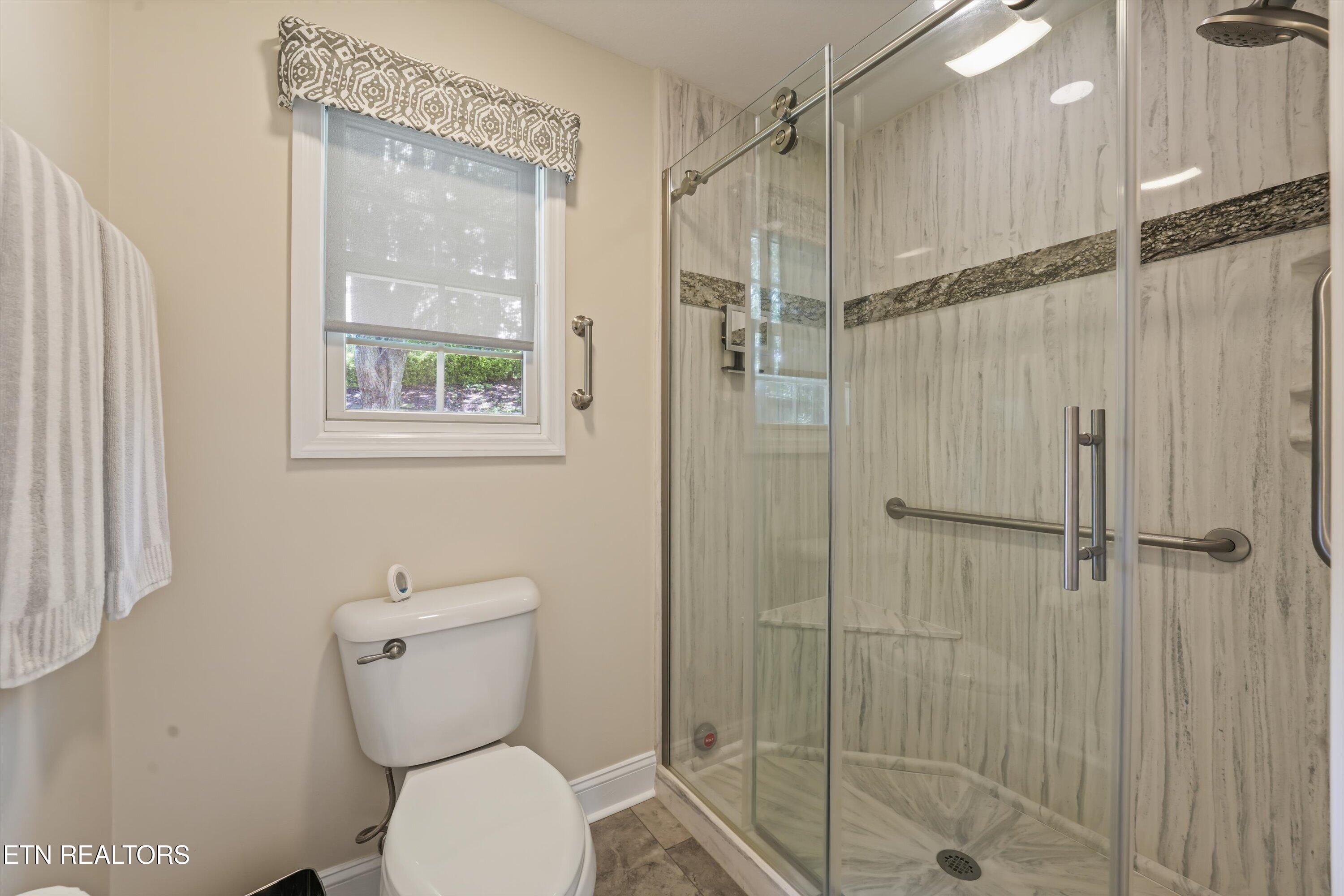 359 Paine Lake Drive Sevierville TN 37862