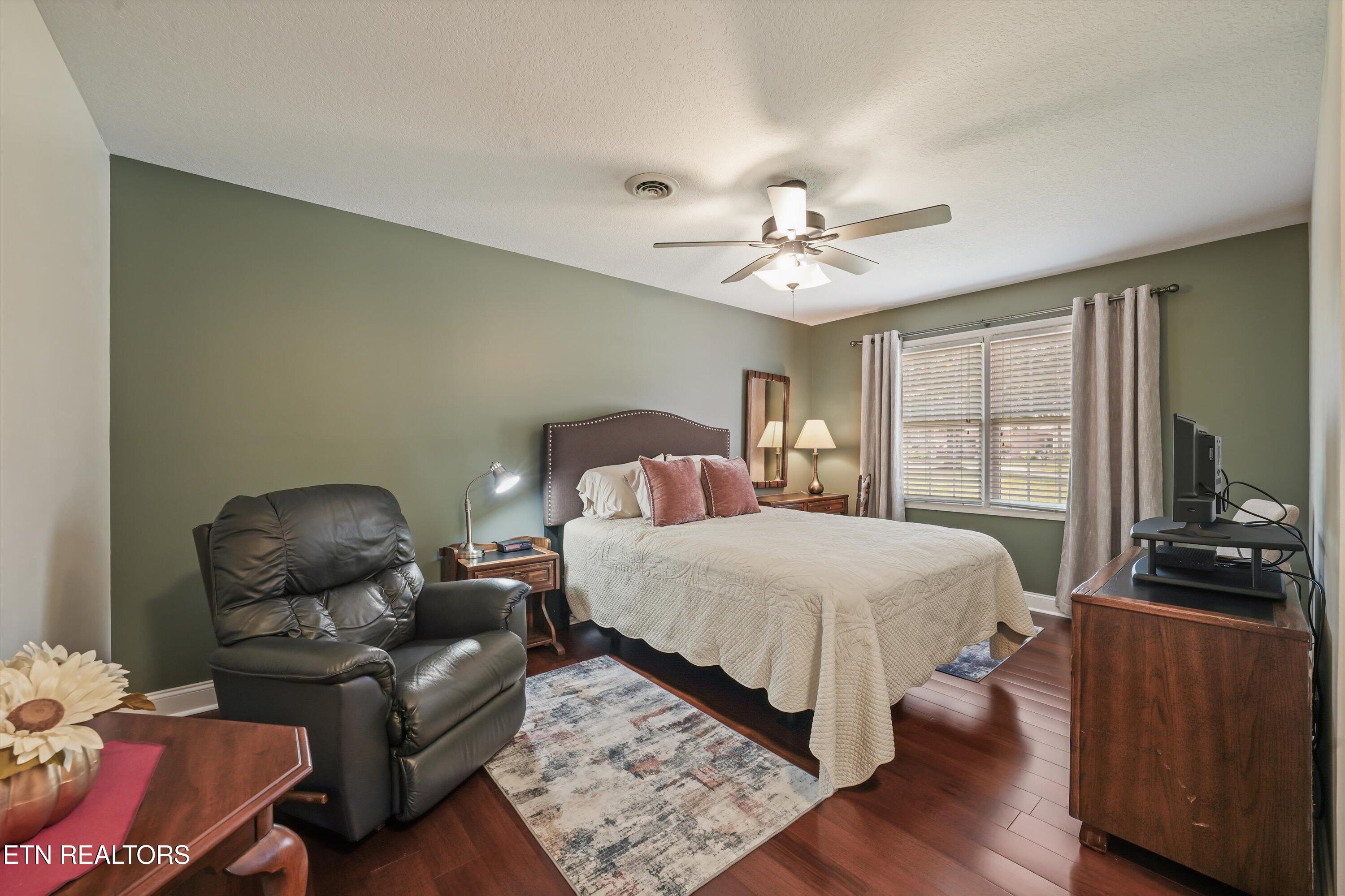 359 Paine Lake Drive Sevierville TN 37862